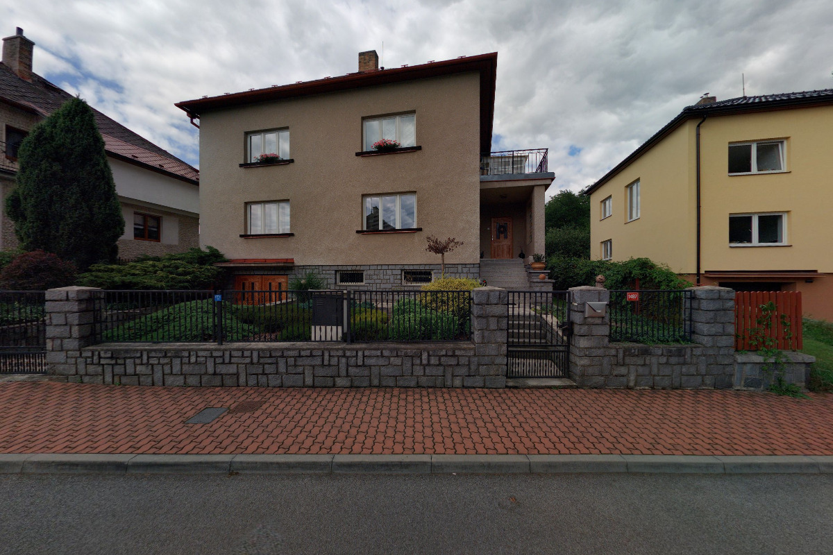 Mgr. Lenka Fučíková