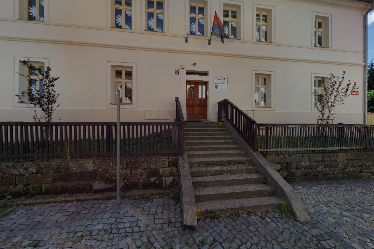 Praktická škola, Česká Kamenice, Jakubské nám. 113,