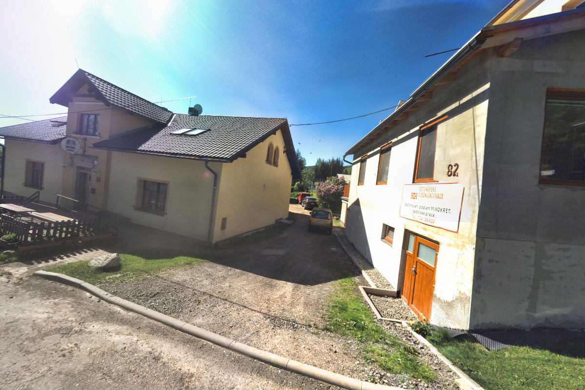 Nabíjecí stanice Areál Heroltická foto 2