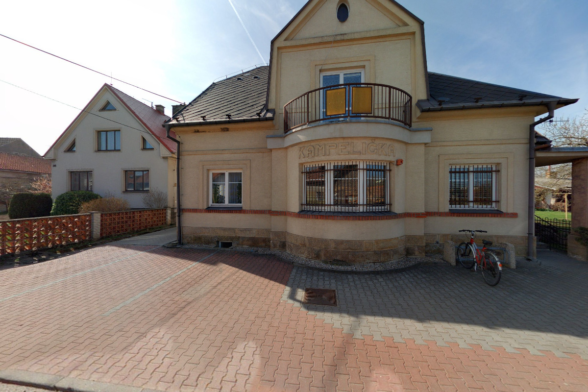 Pošta Chomutice u Hořic v Podkrkonoší foto 1