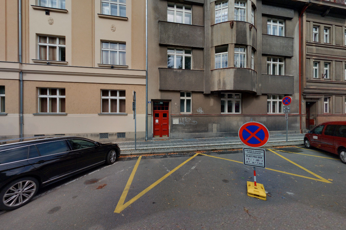 KŘESADLO HK - Centrum pomoci lidem s PAS