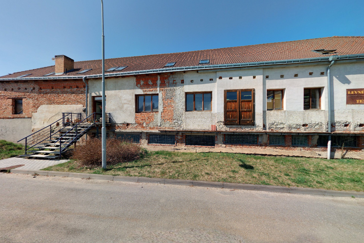 Čistírna peří Mareš