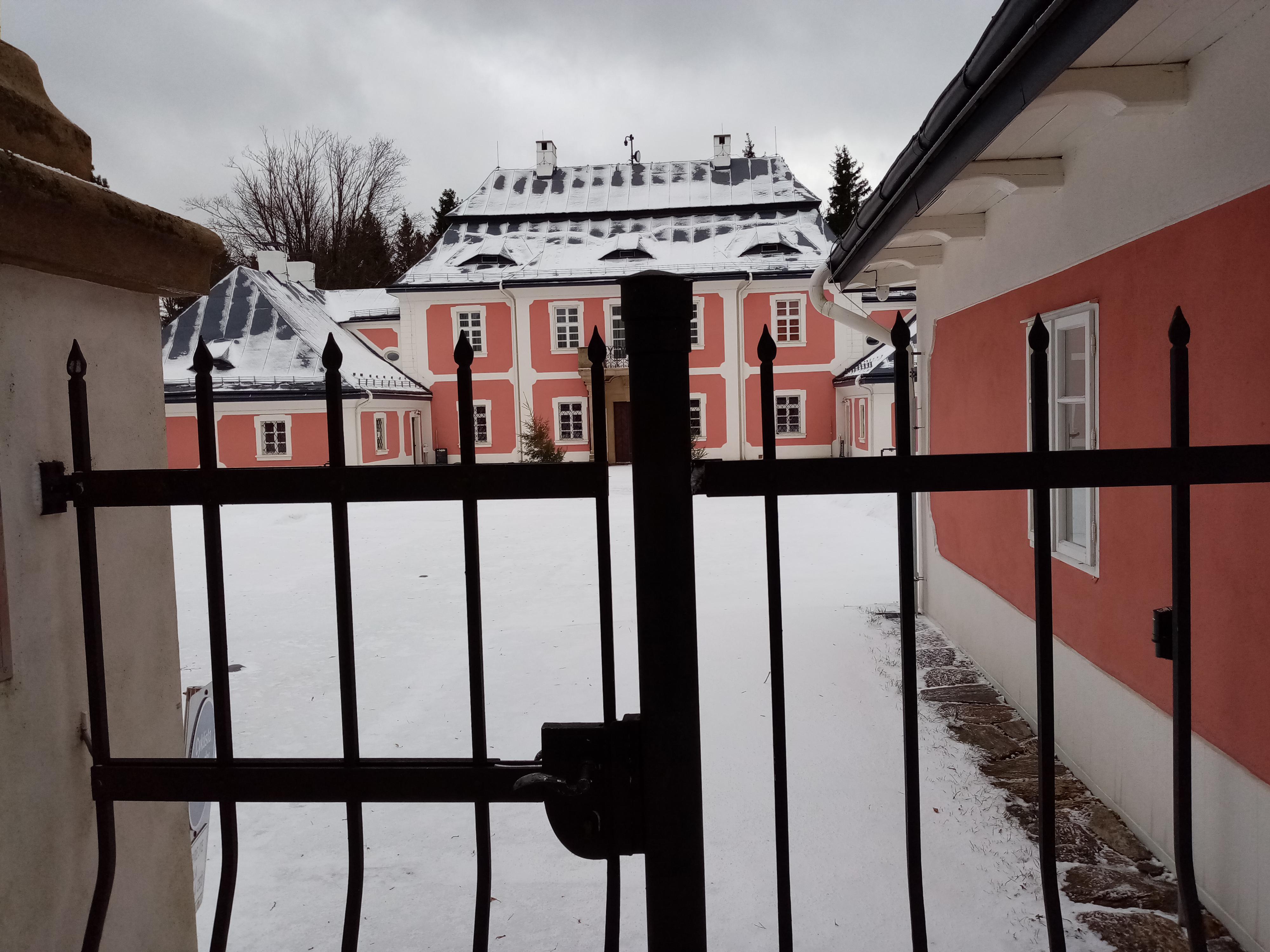 Restaurace Zámek Karlštejn foto 2