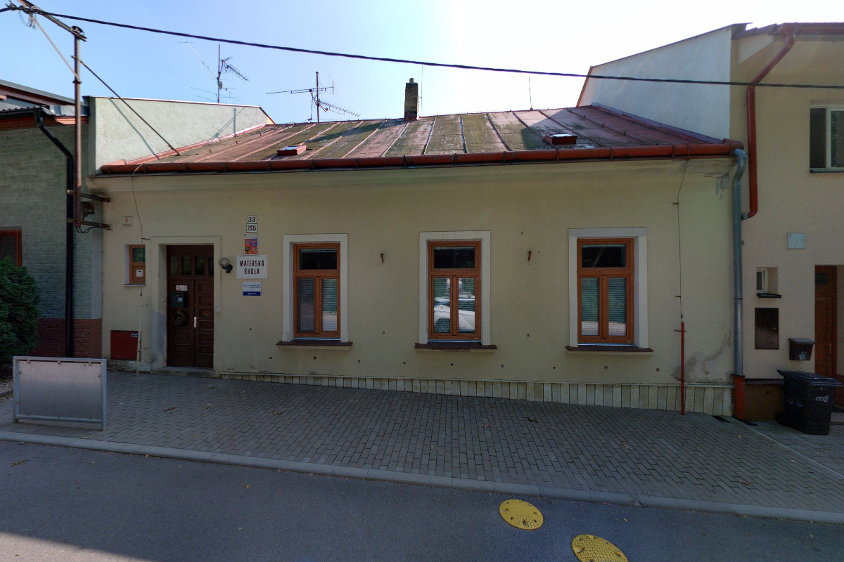 MŠ Jeřabinka, Hálkova 33, Helenín