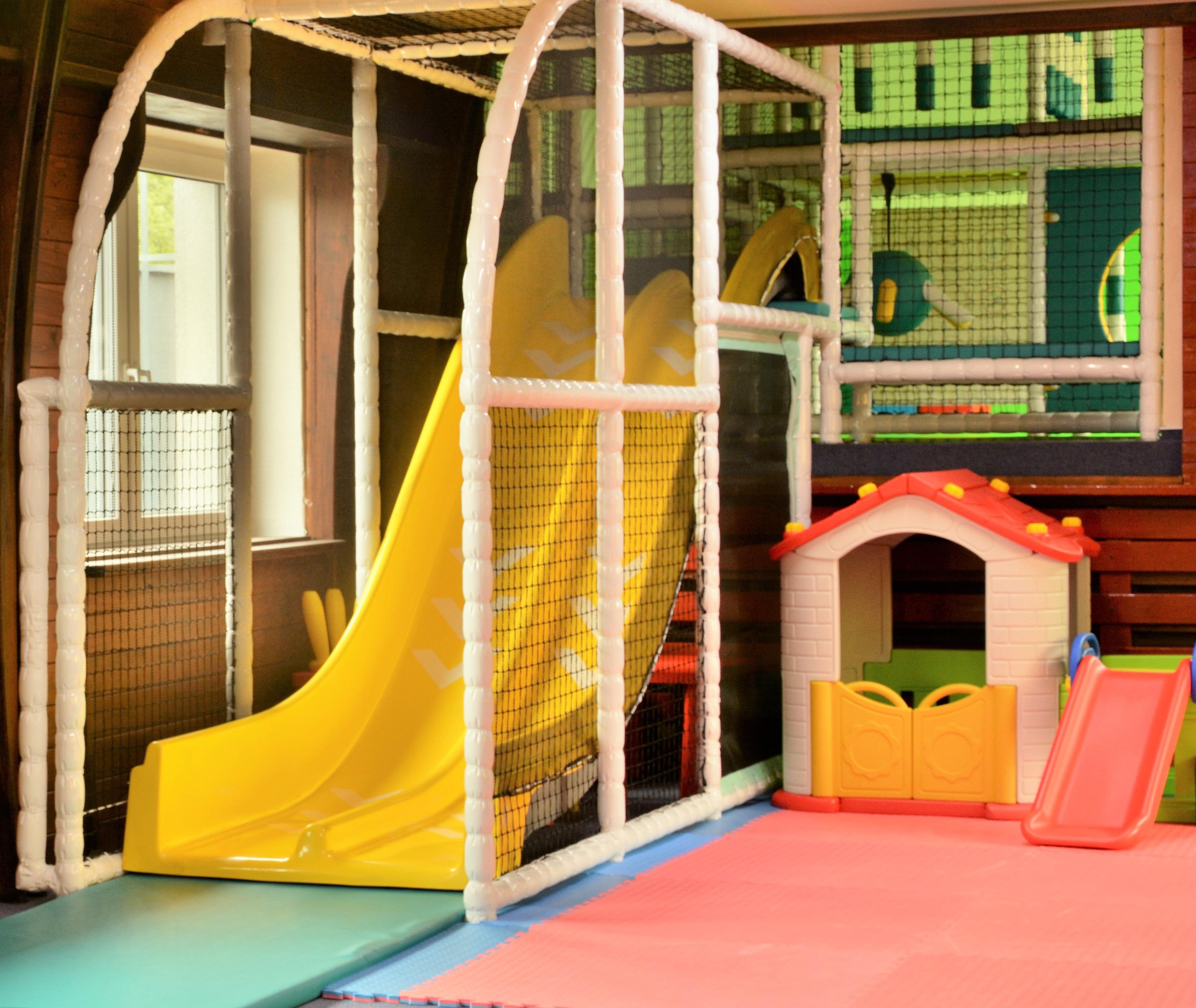 Hernička v parku foto 2