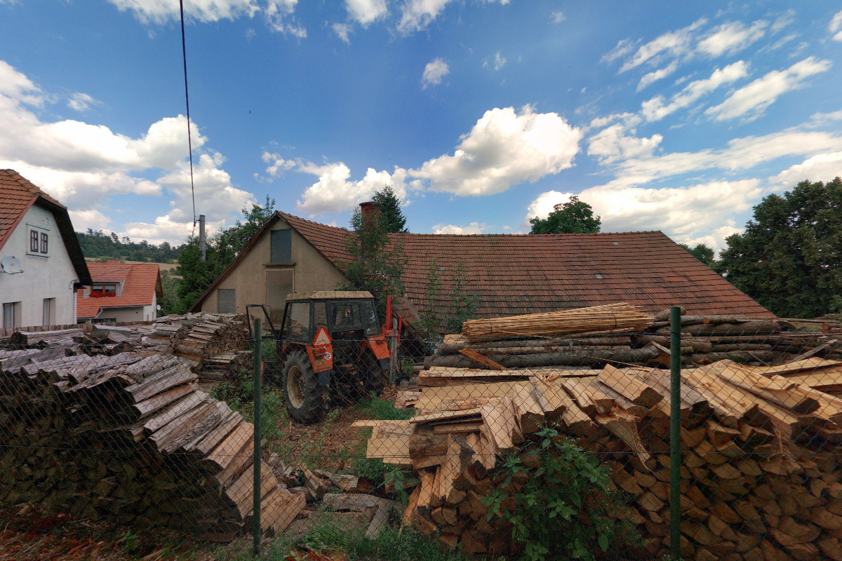 DREVOZ spedition s.r.o.