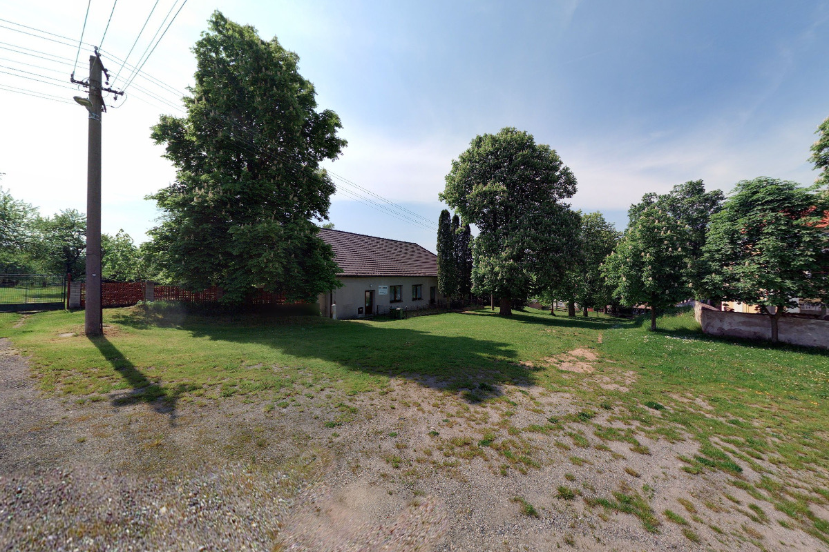 NALOUČANY - turistická základna