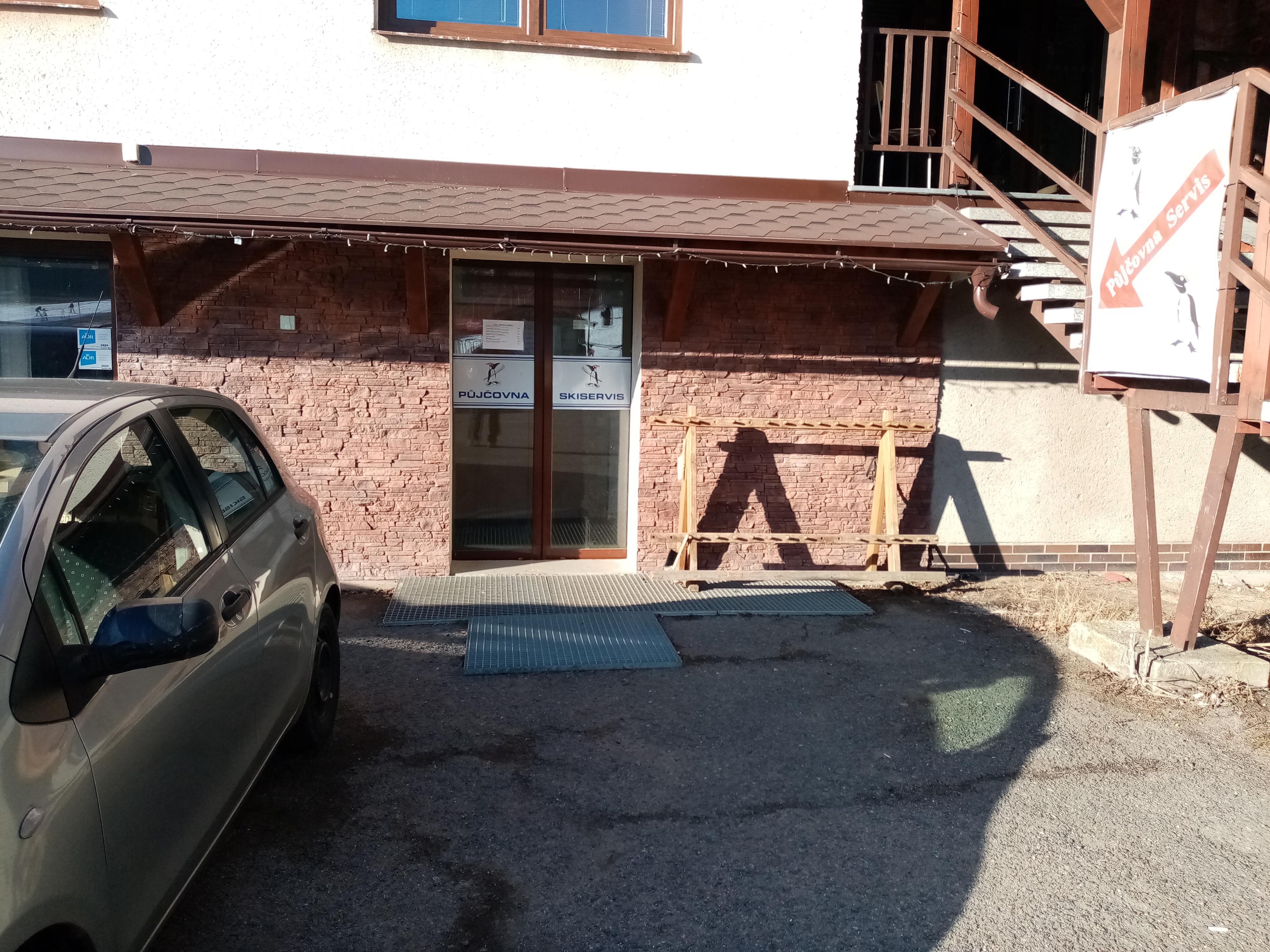 Ski servis a půjčovna lyží Hlinsko foto 3