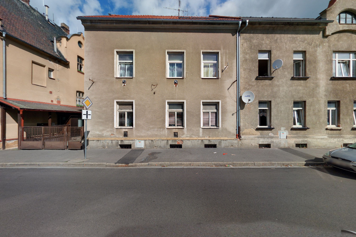 Jana Vedejová - zpracování plochého skla