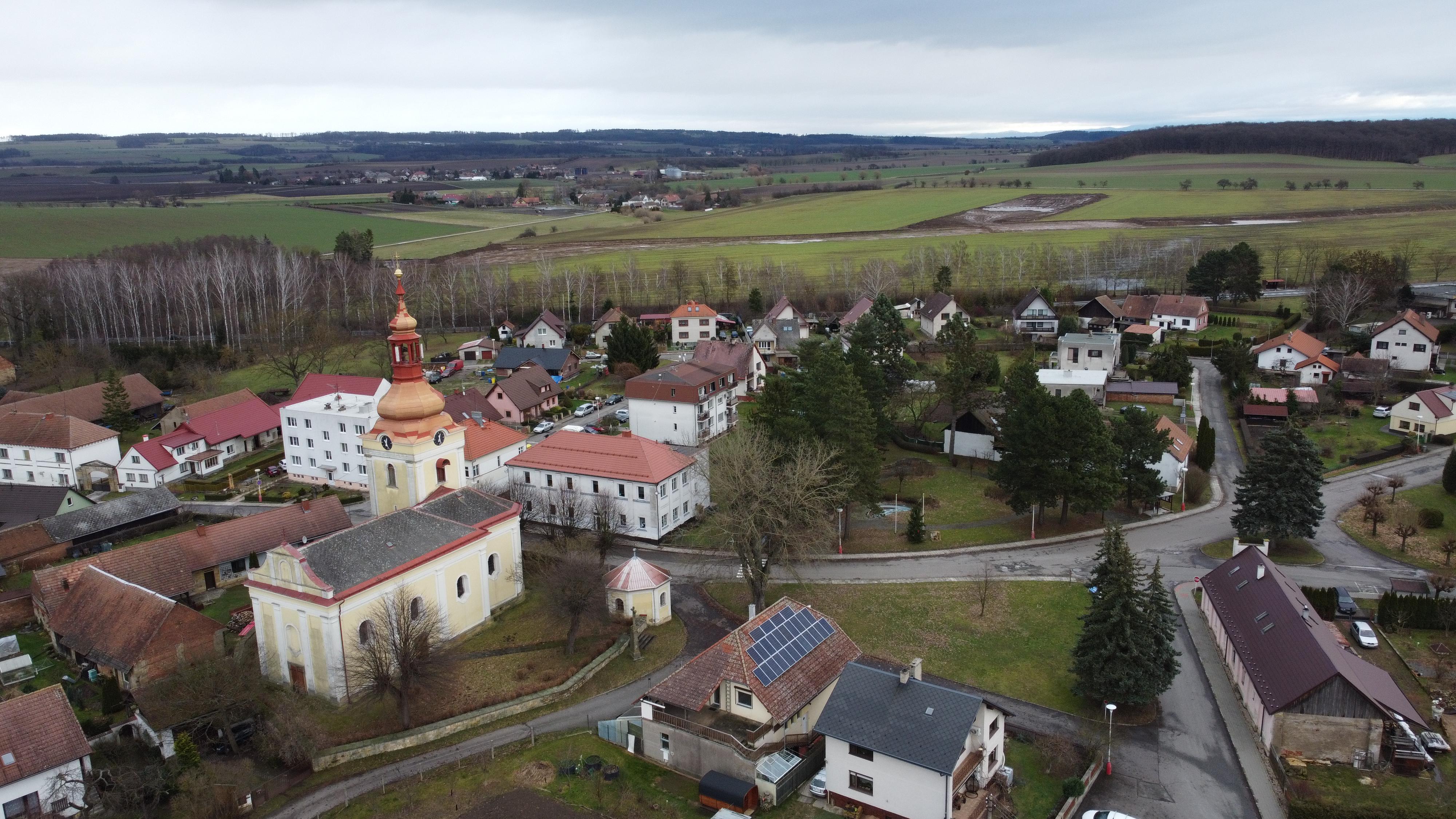 Autokemp Milovice u Hořic foto 2
