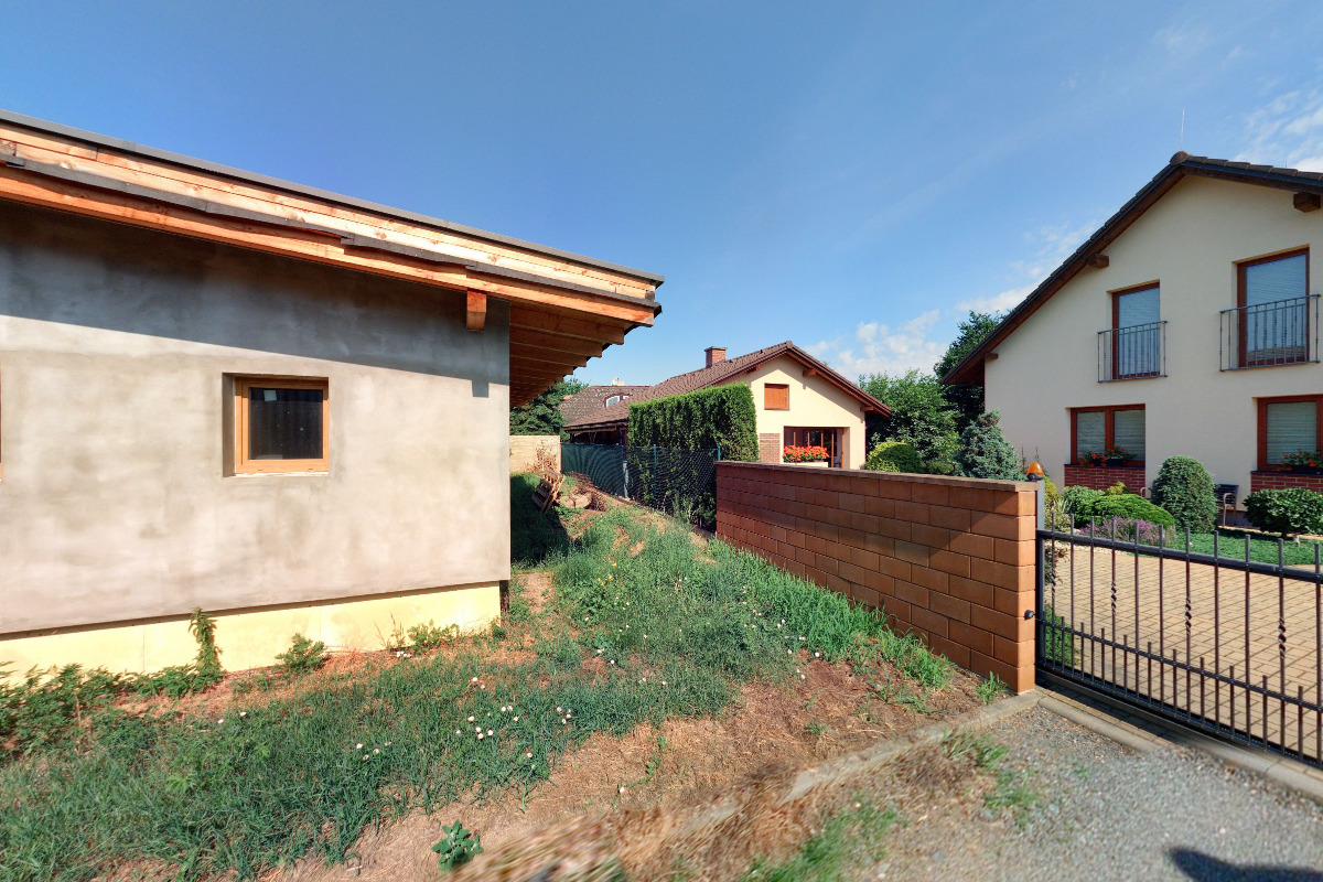 Milan Jaška, realitní makléř