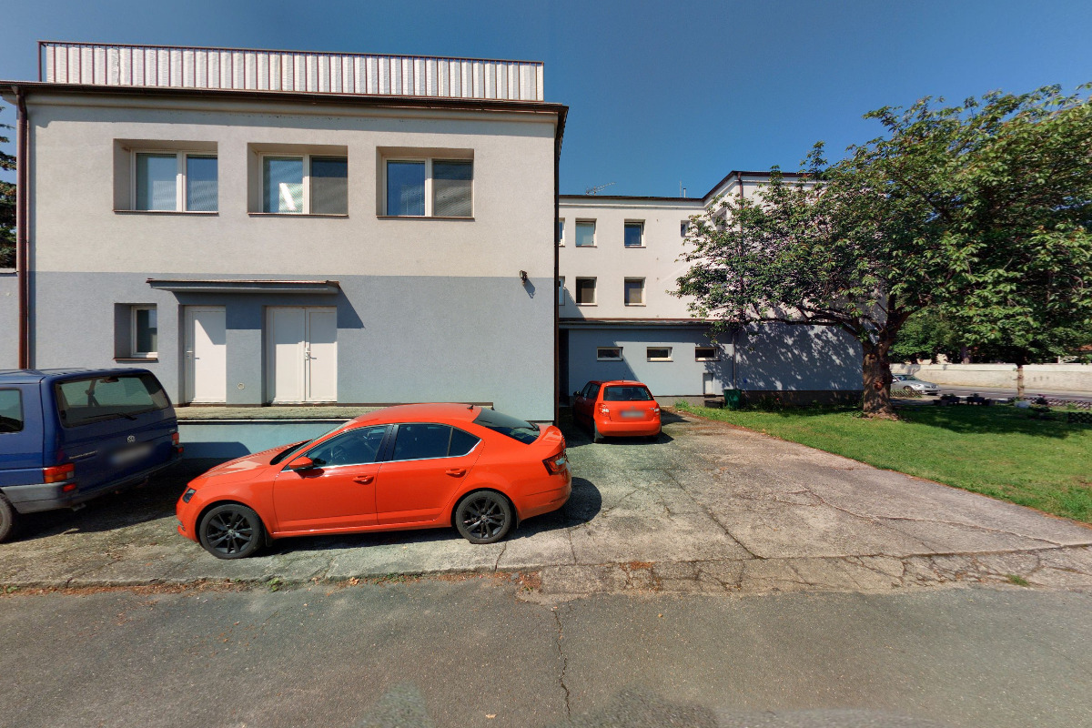 Policie ČR - Obvodní oddělení Městec Králové foto 2