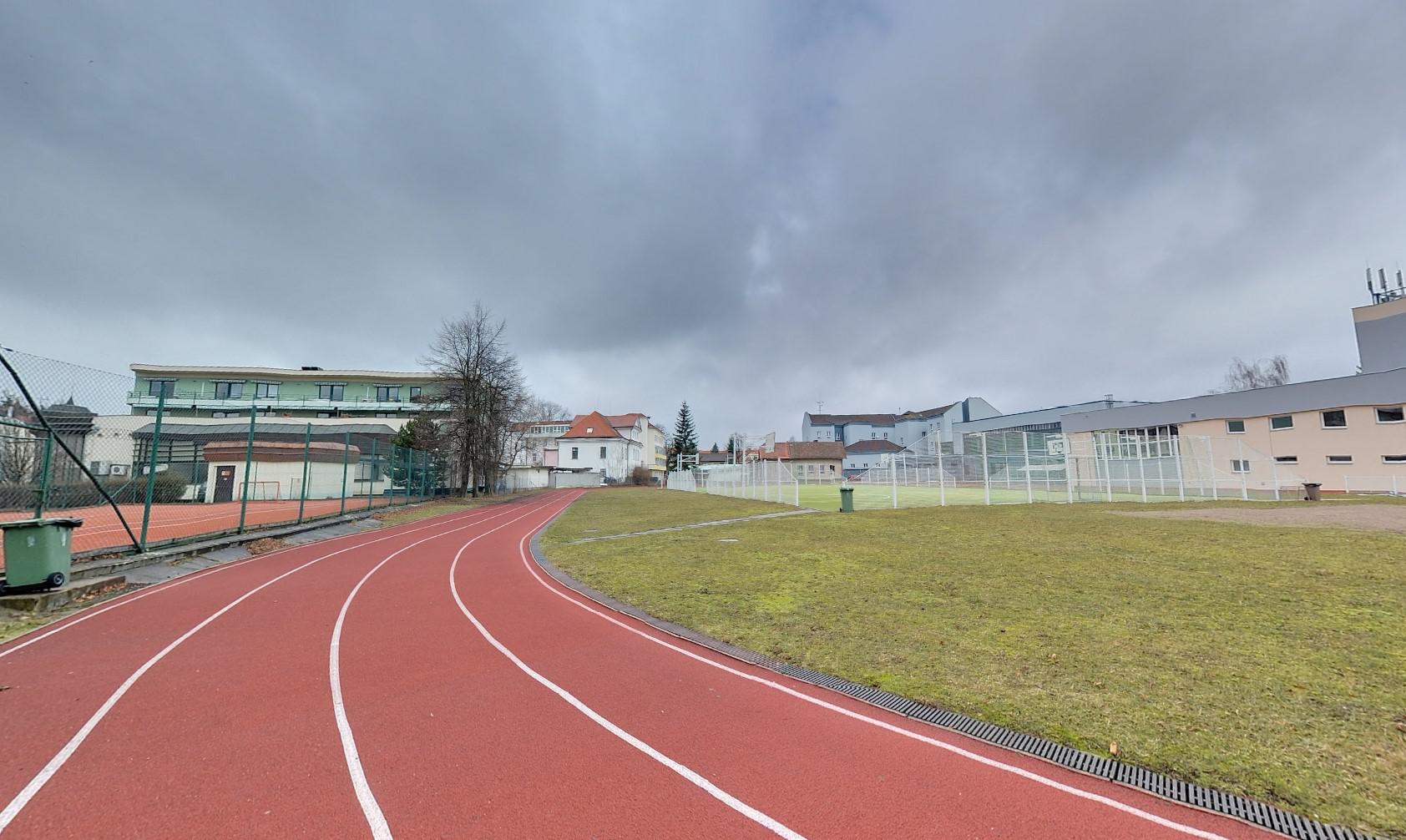 Gymnázium, Pardubice, Dašická - sportovní areál
