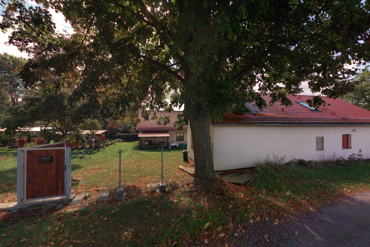 Výzkumný ústav včelařský - Pokusný včelín Skřivánek