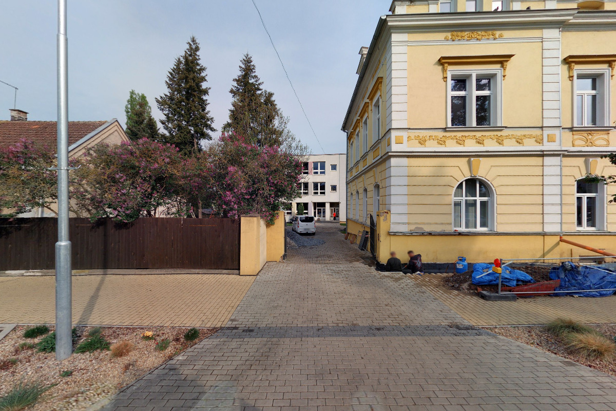 ZŠ Benátky nad Jizerou, Pražská foto 2