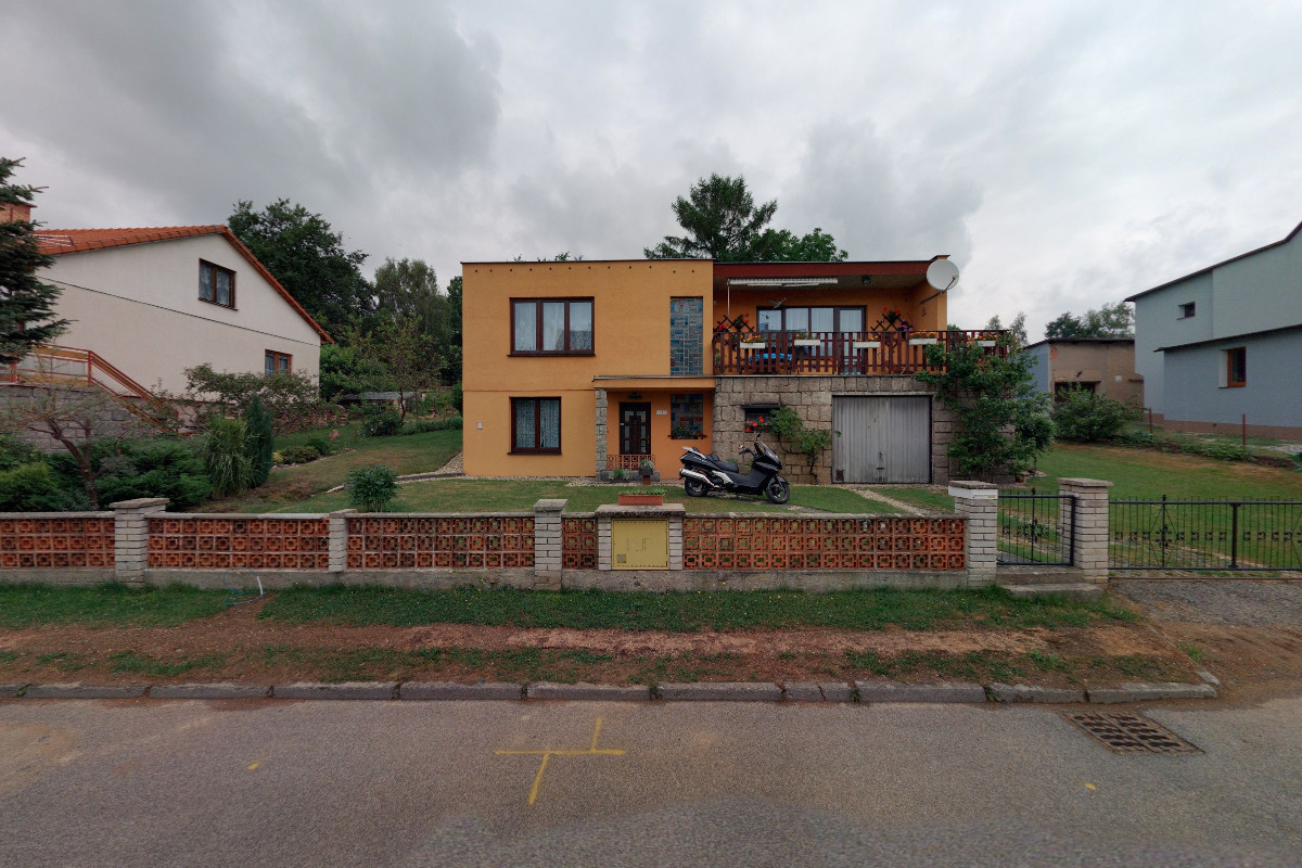 Damis plus, společnost s ručením omezeným