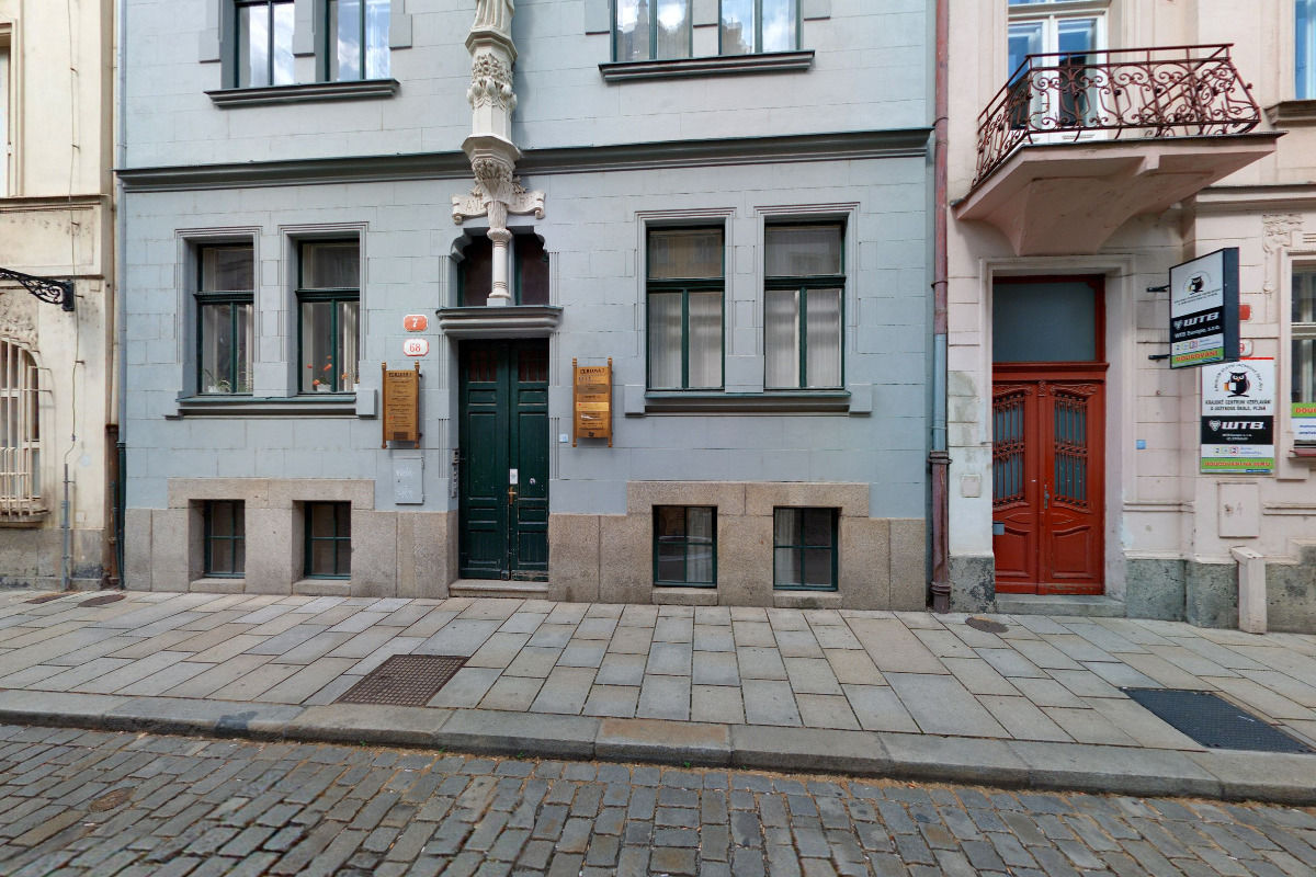 Mgr. Marek Dejmek, advokát