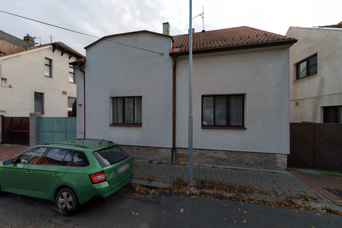 Adéla Krčíková - průvodkyně po meridiánech