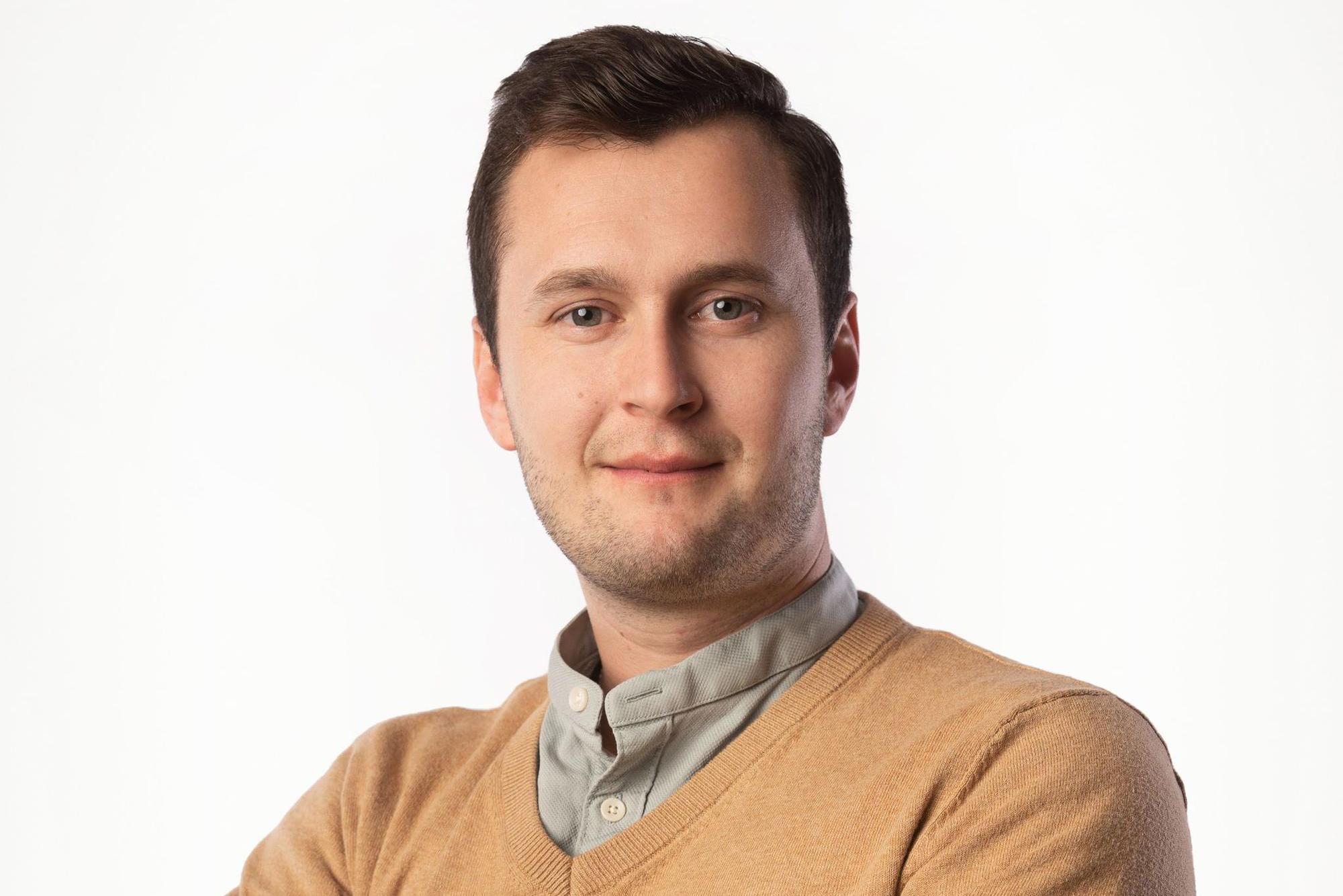 Oto Němček, FINANCES