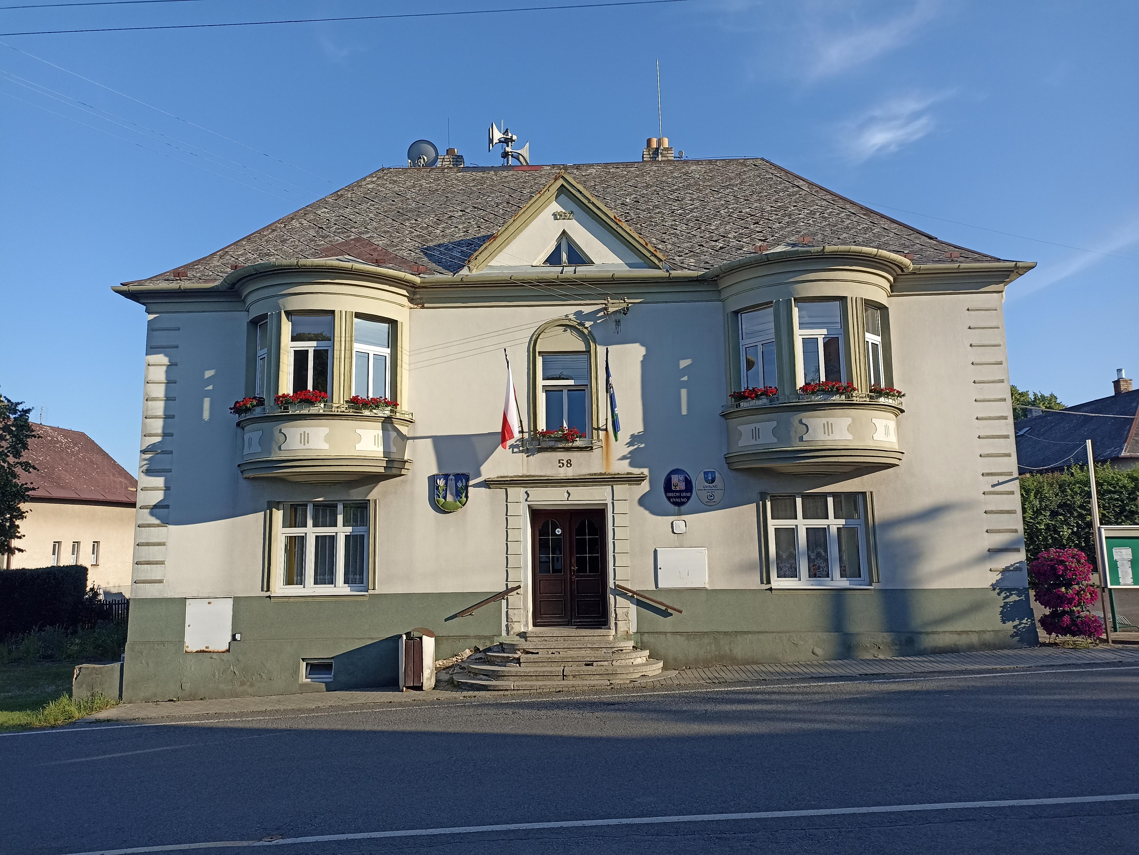 Úvalno - obecní úřad foto 6