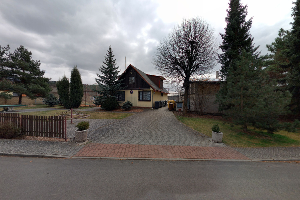 Zámostí-Blata - obecní úřad foto 3