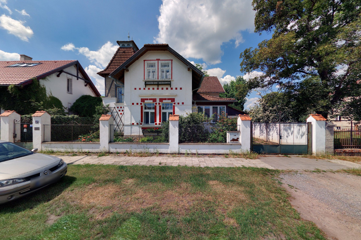 akad. sochař Petr Skála - restaurování věžních hodin