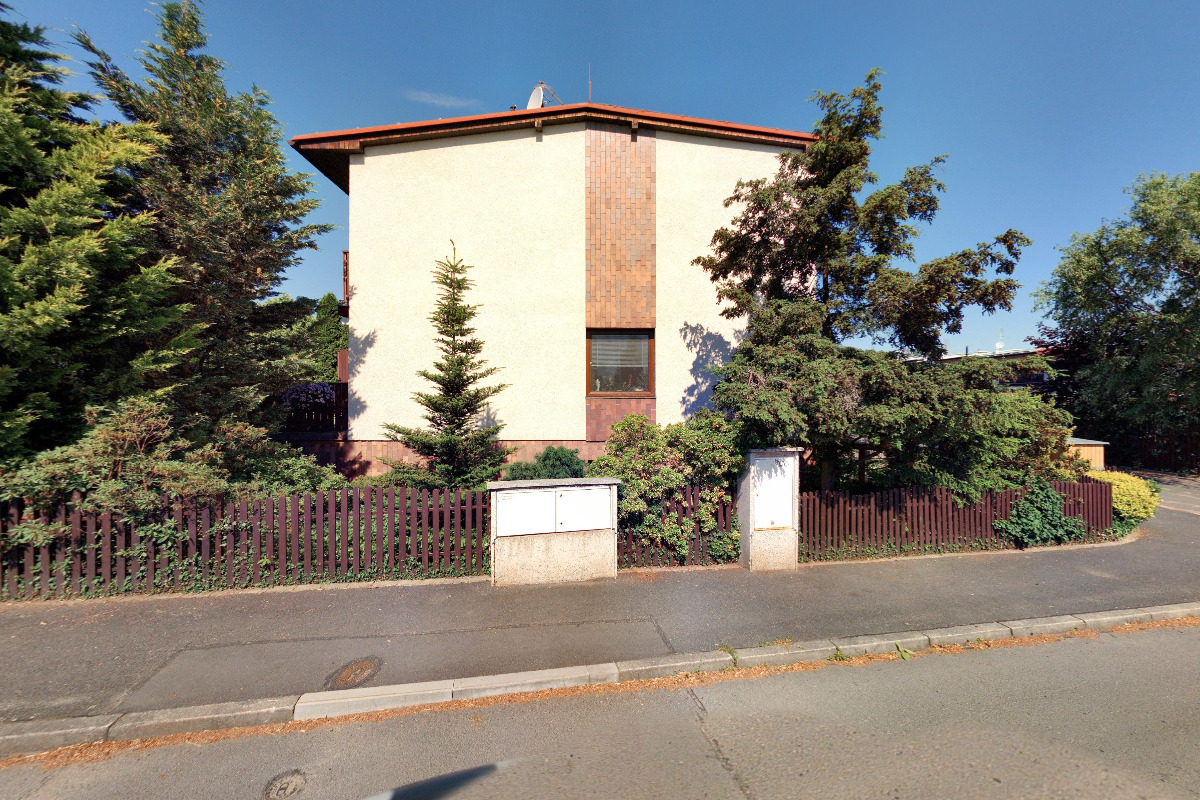 8 HOME