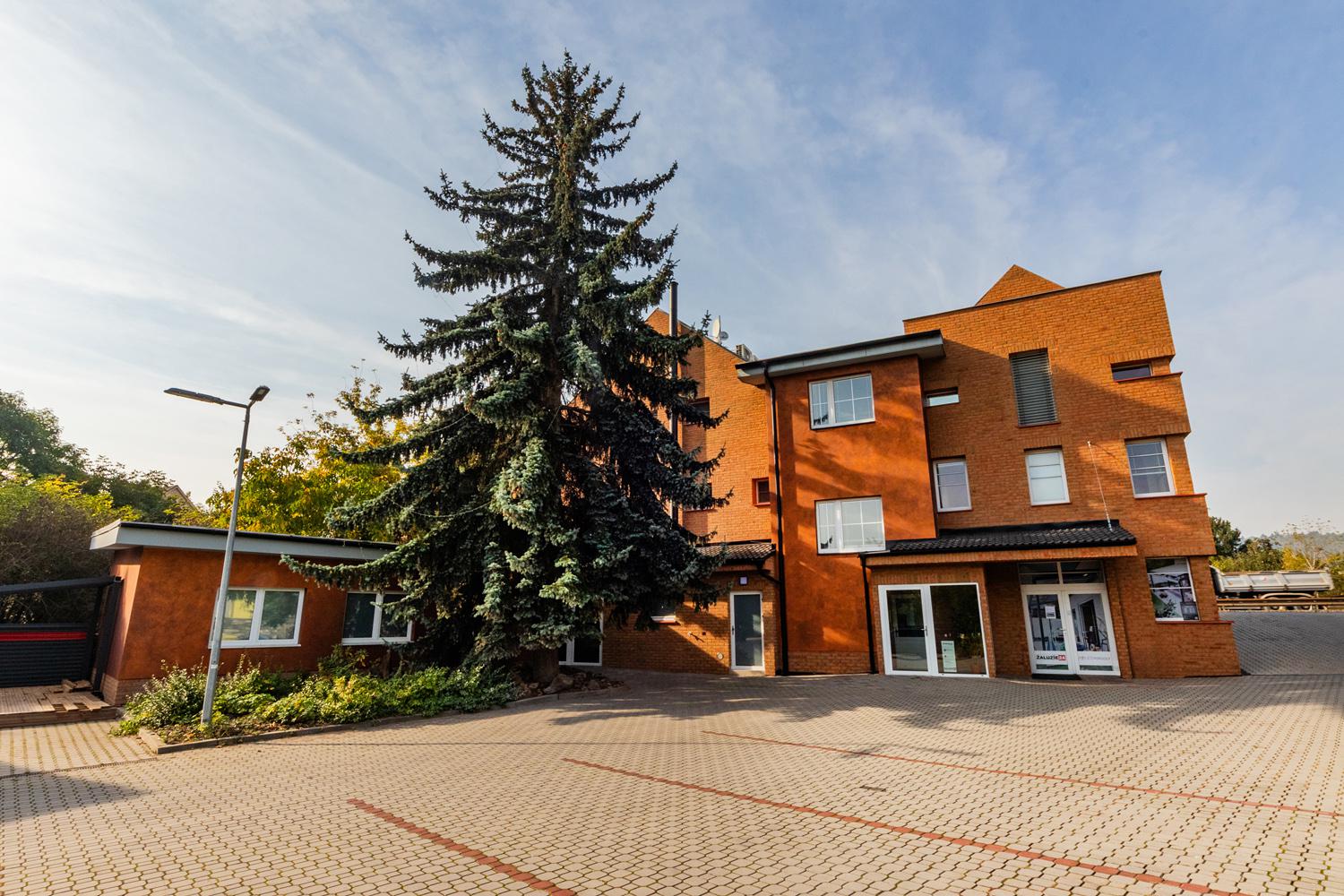 RENASTAV – STAVEBNÍ FIRMA