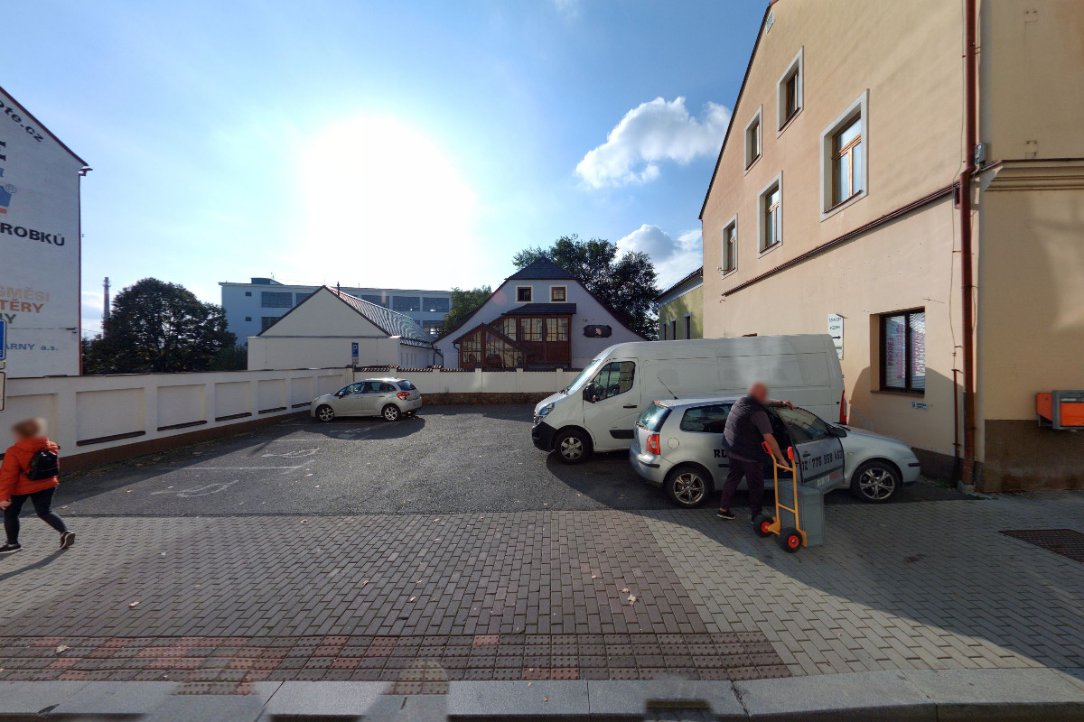 Zelená apatyka MAHE