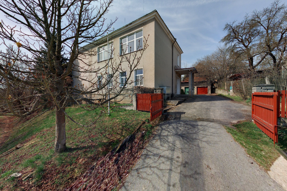 Rekreační objekt Škola foto 1