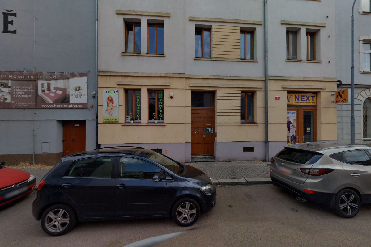 NK- NEXT - bezpečnostní dveře, fólie, mříže foto 5