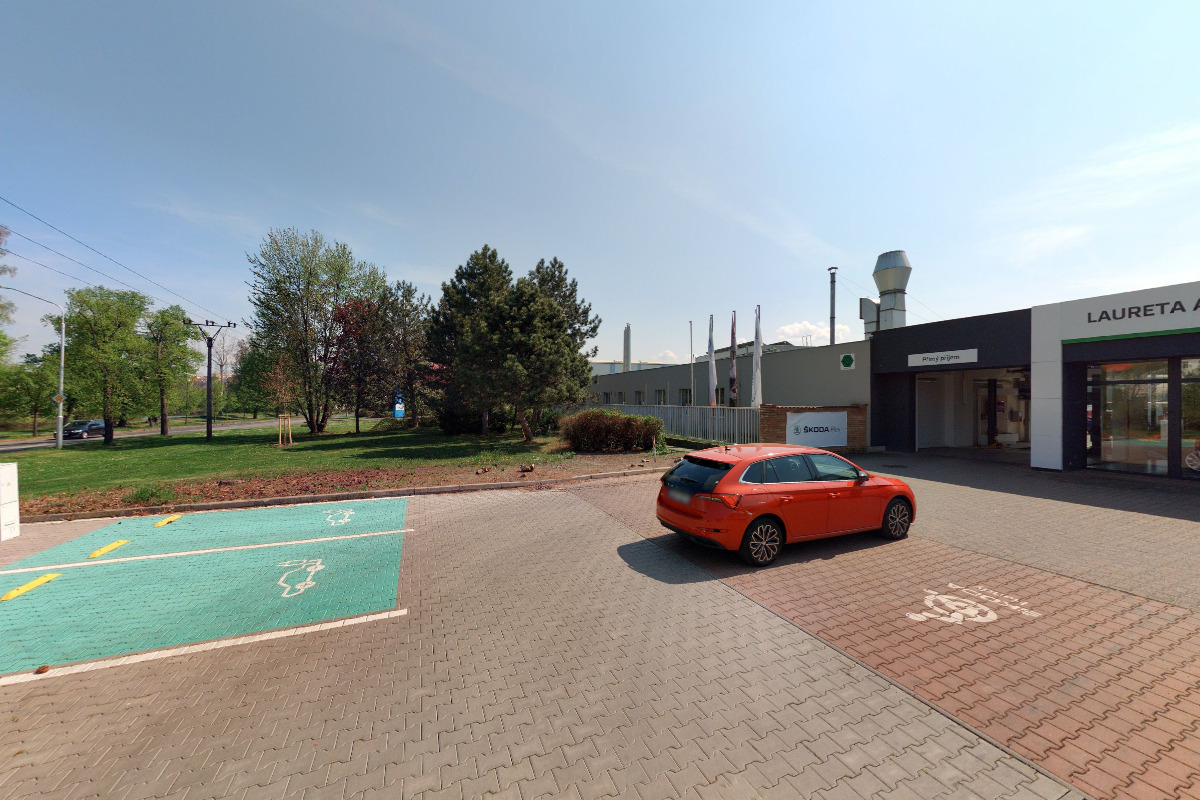 LAURETA AUTO - nabíjecí stanice foto 2