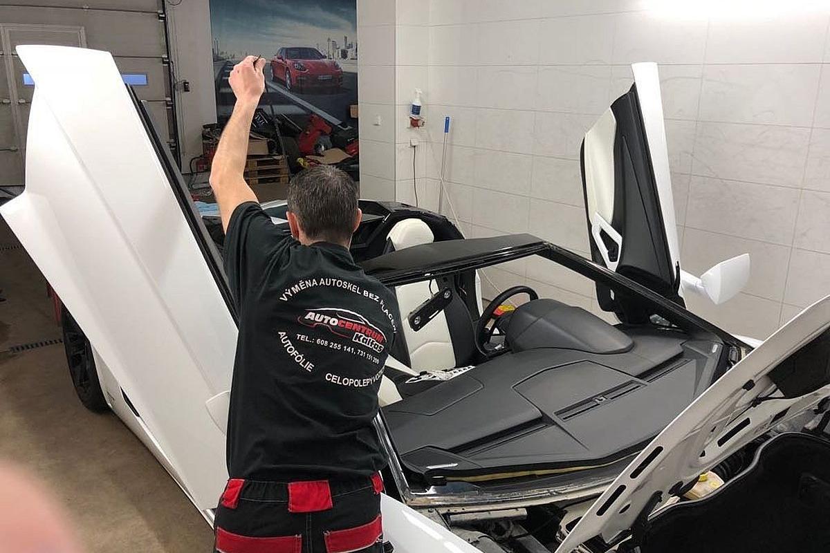 Autosklo a pneuservis Kalfa