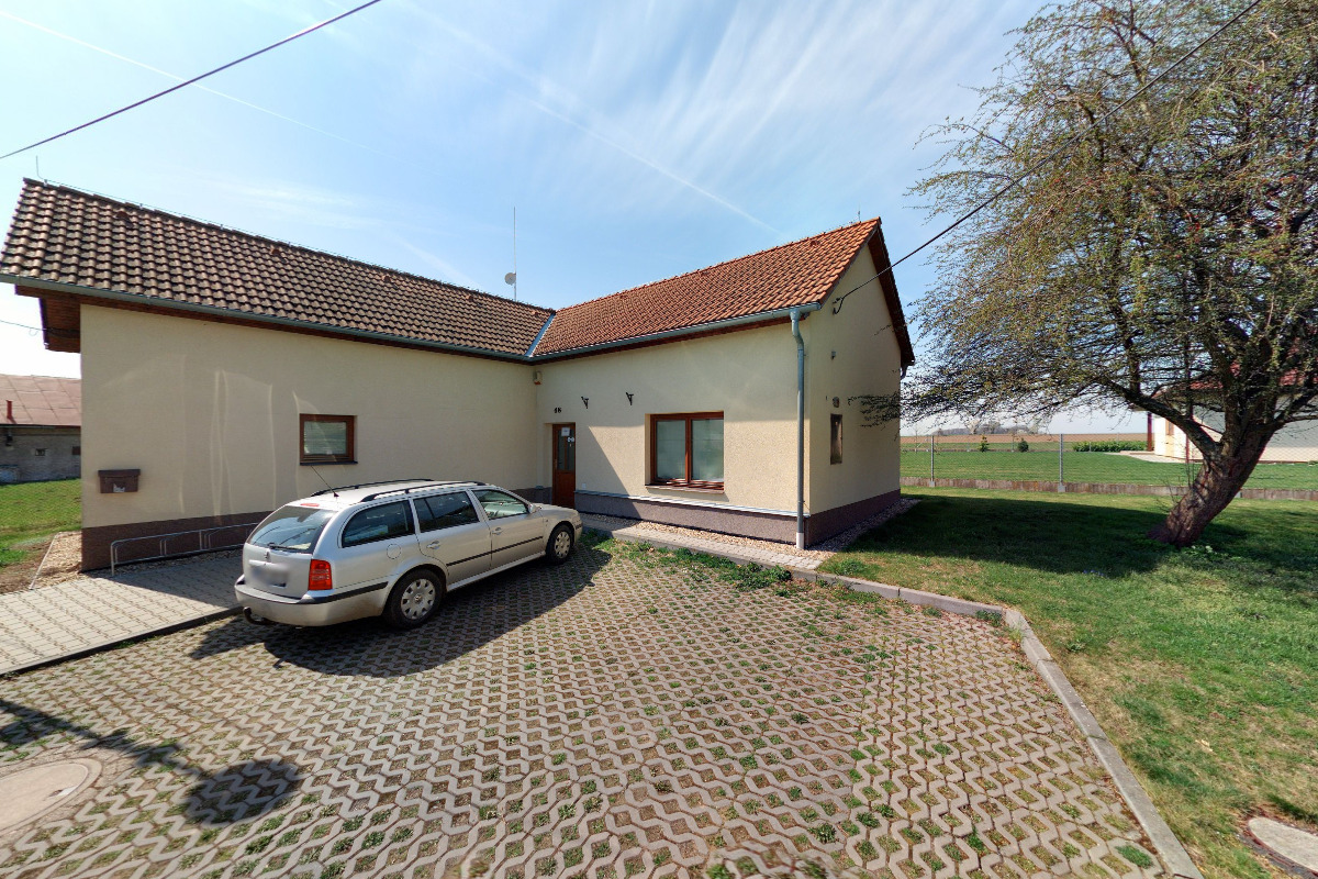 Střezetice - obecní úřad foto 2