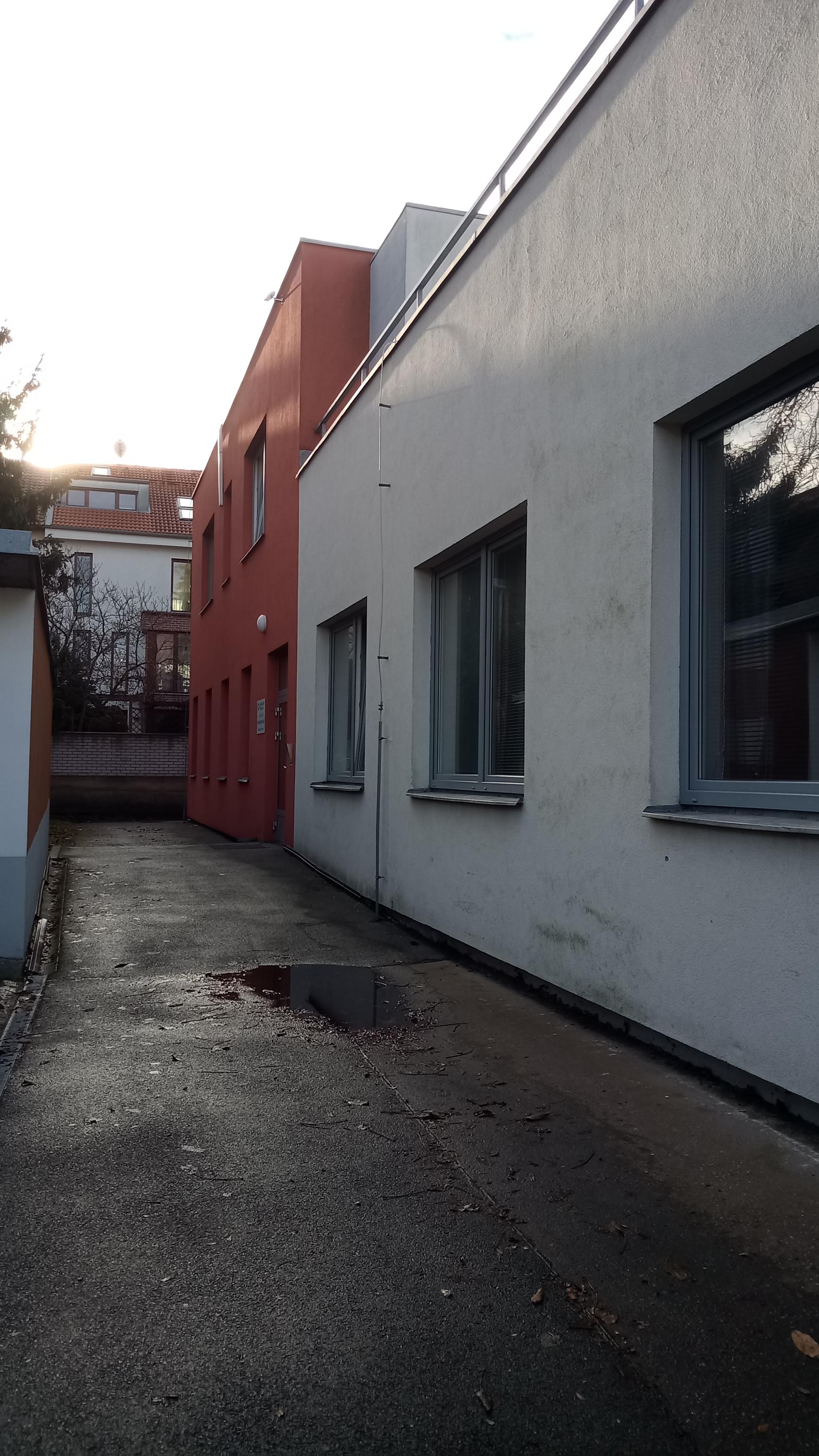 Sbor Církve bratrské v Praze 3 foto 2