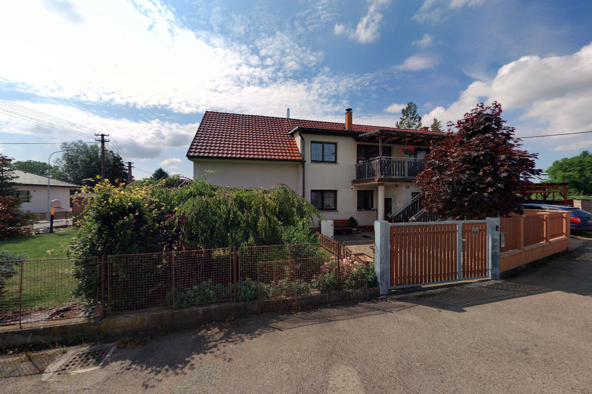 SAMEK TRUHLÁŘSTVÍ - INTERIÉRY, s.r.o.