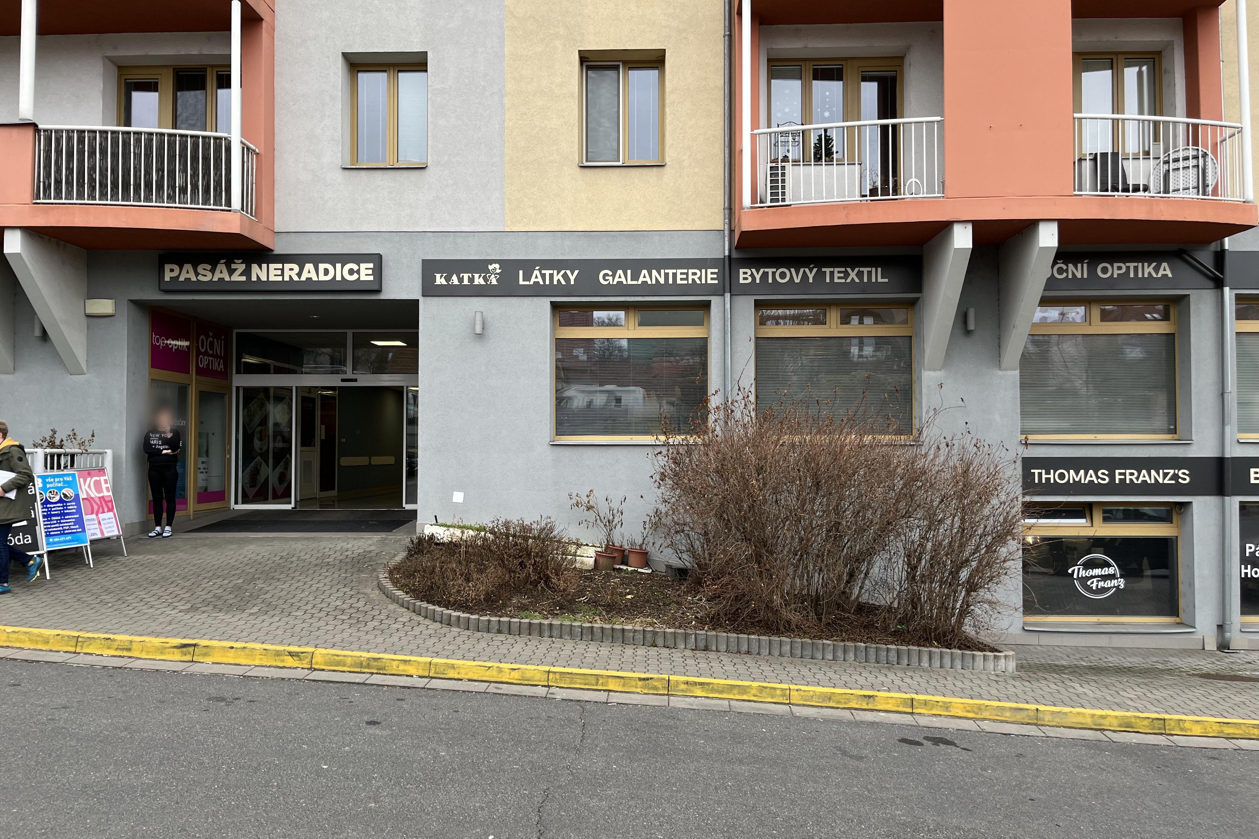 KATKA - látky, galanterie, bytový textil foto 1