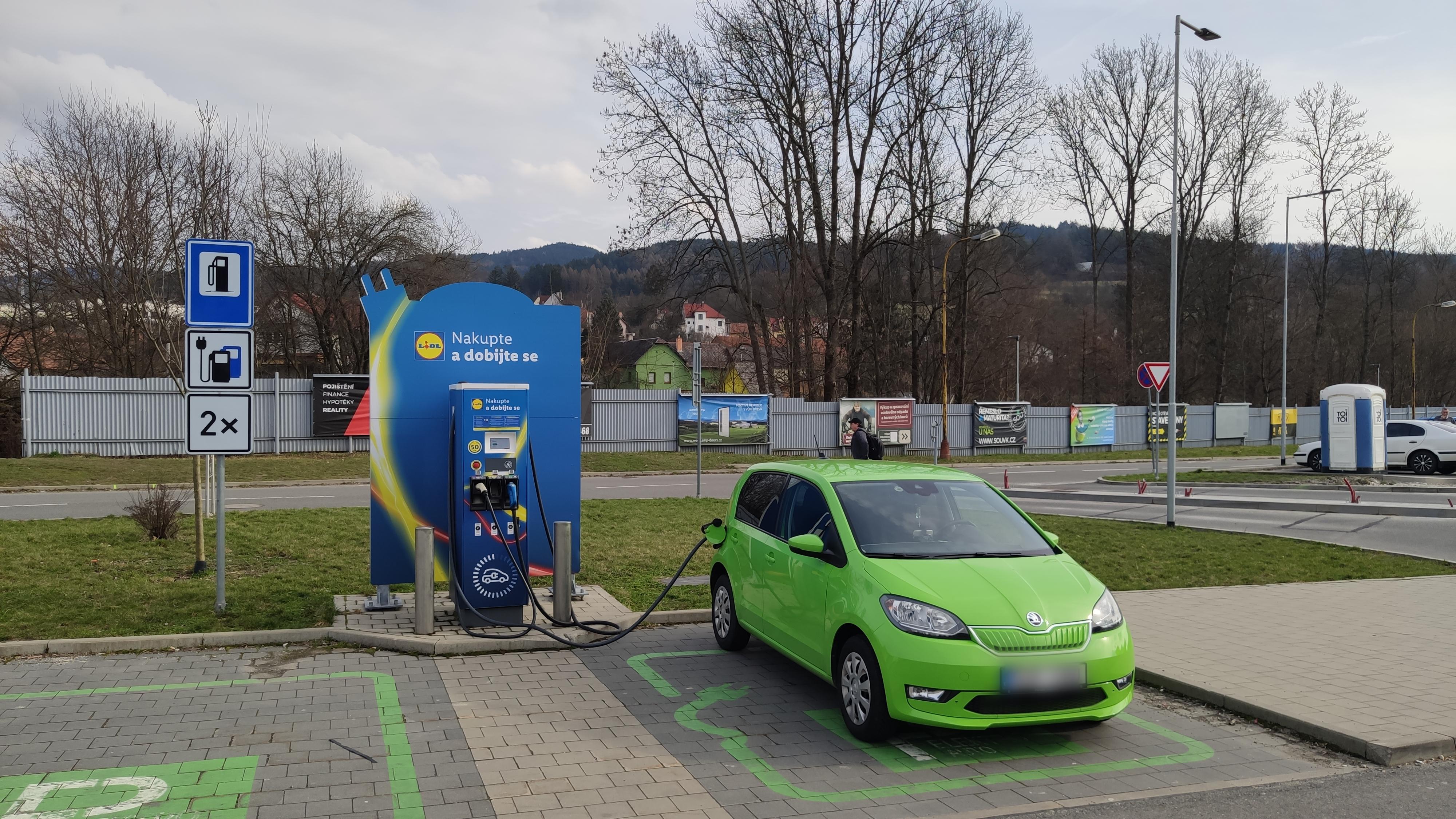 Nabíjecí stanice Lidl