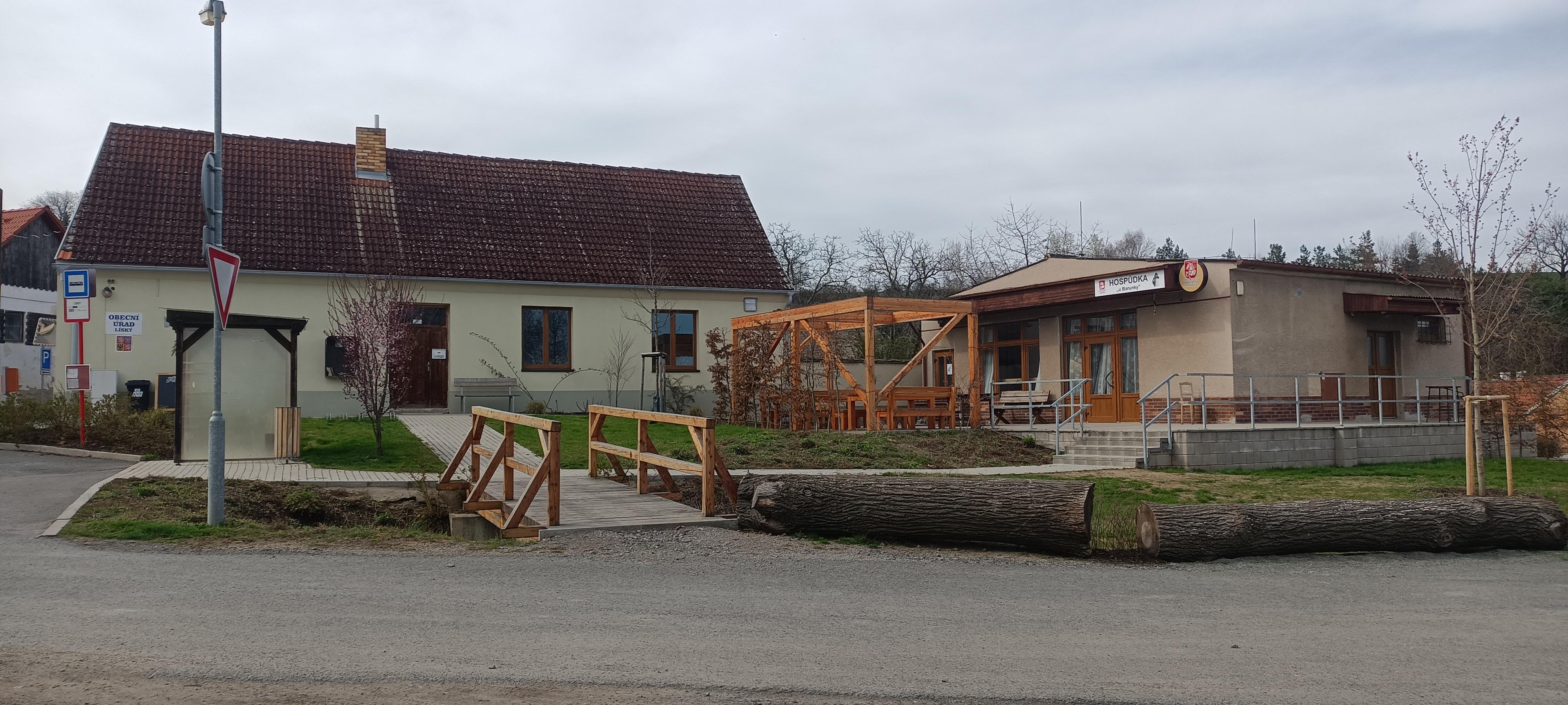 Líský - obecní úřad foto 3