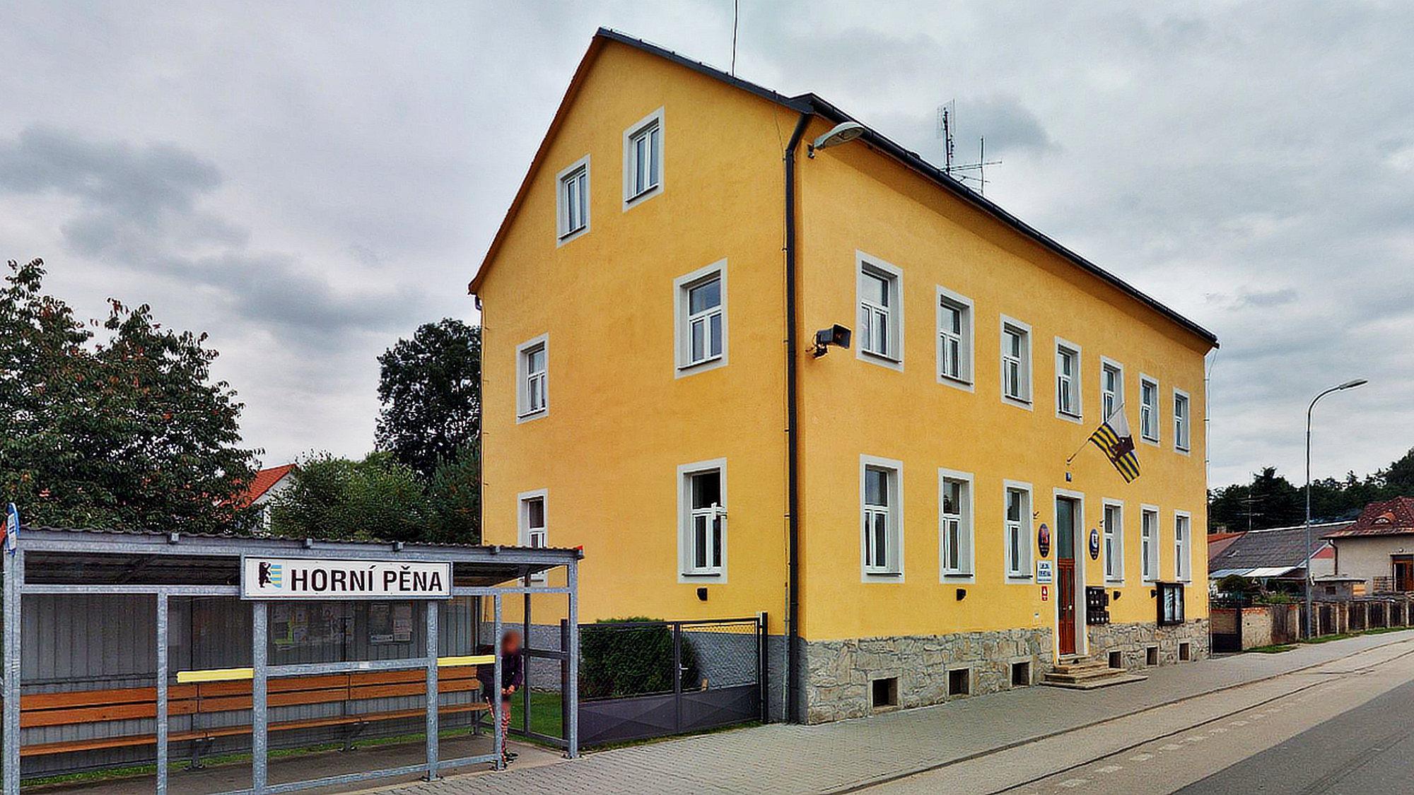Horní Pěna - obecní úřad foto 2