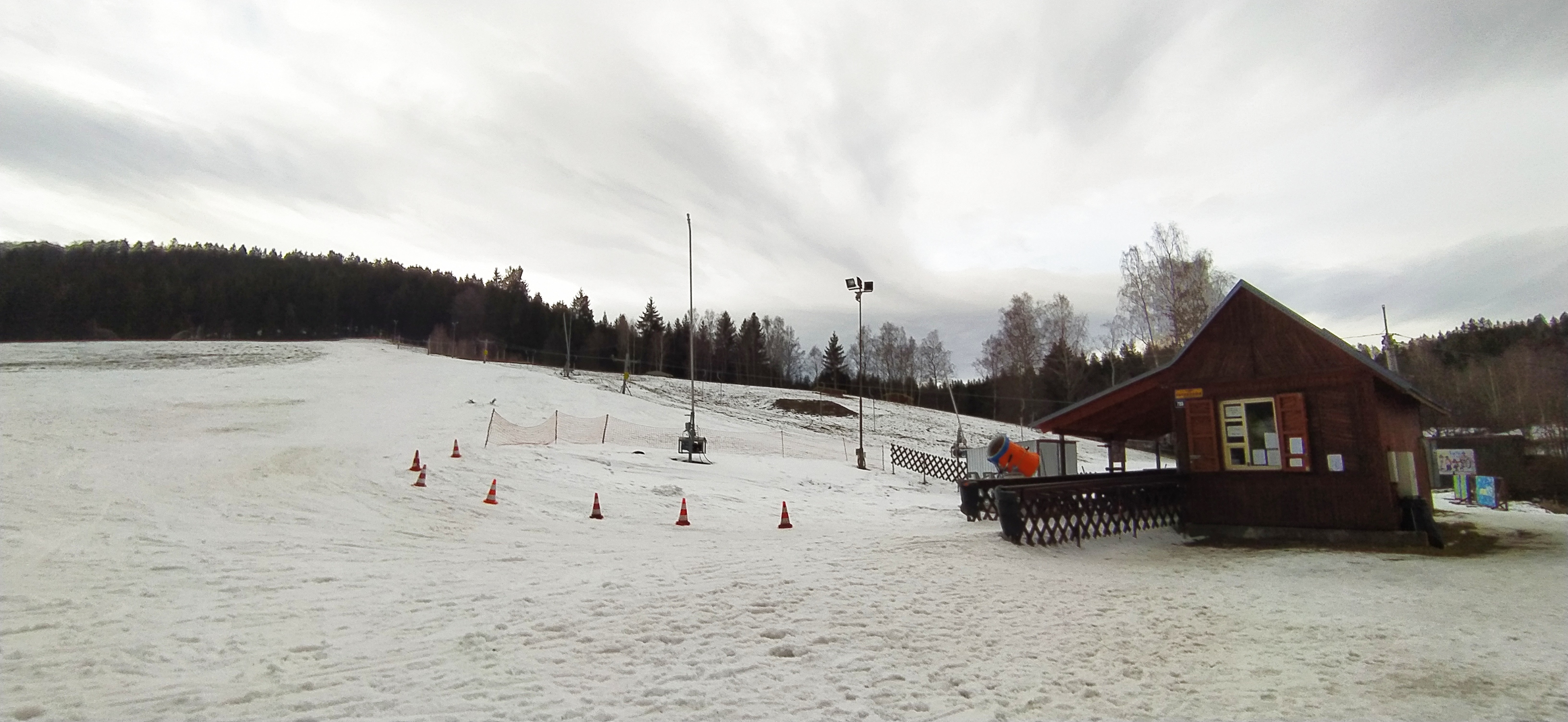 Sportovní areál U pily foto 3