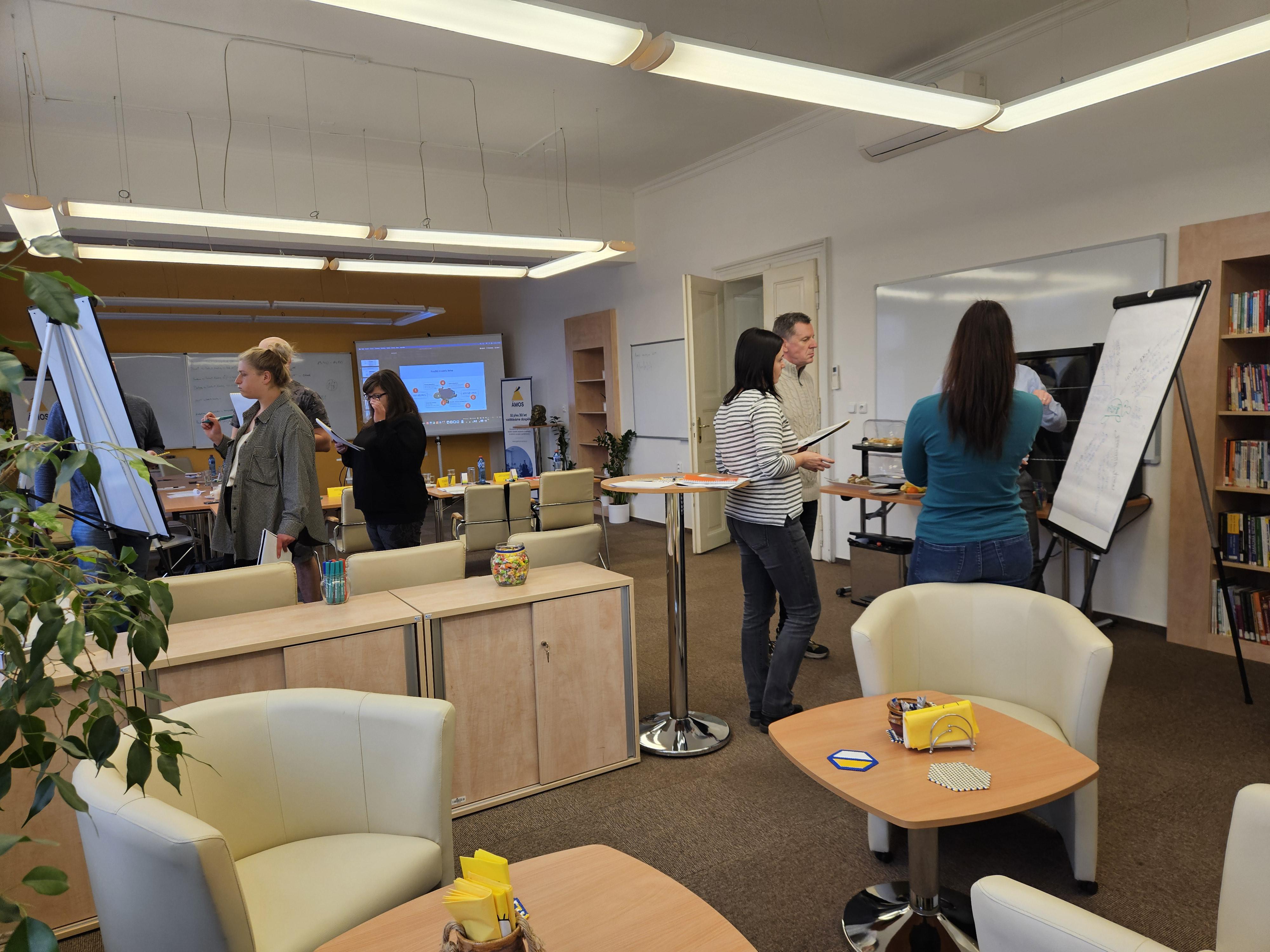 Agentura Ámos foto 2