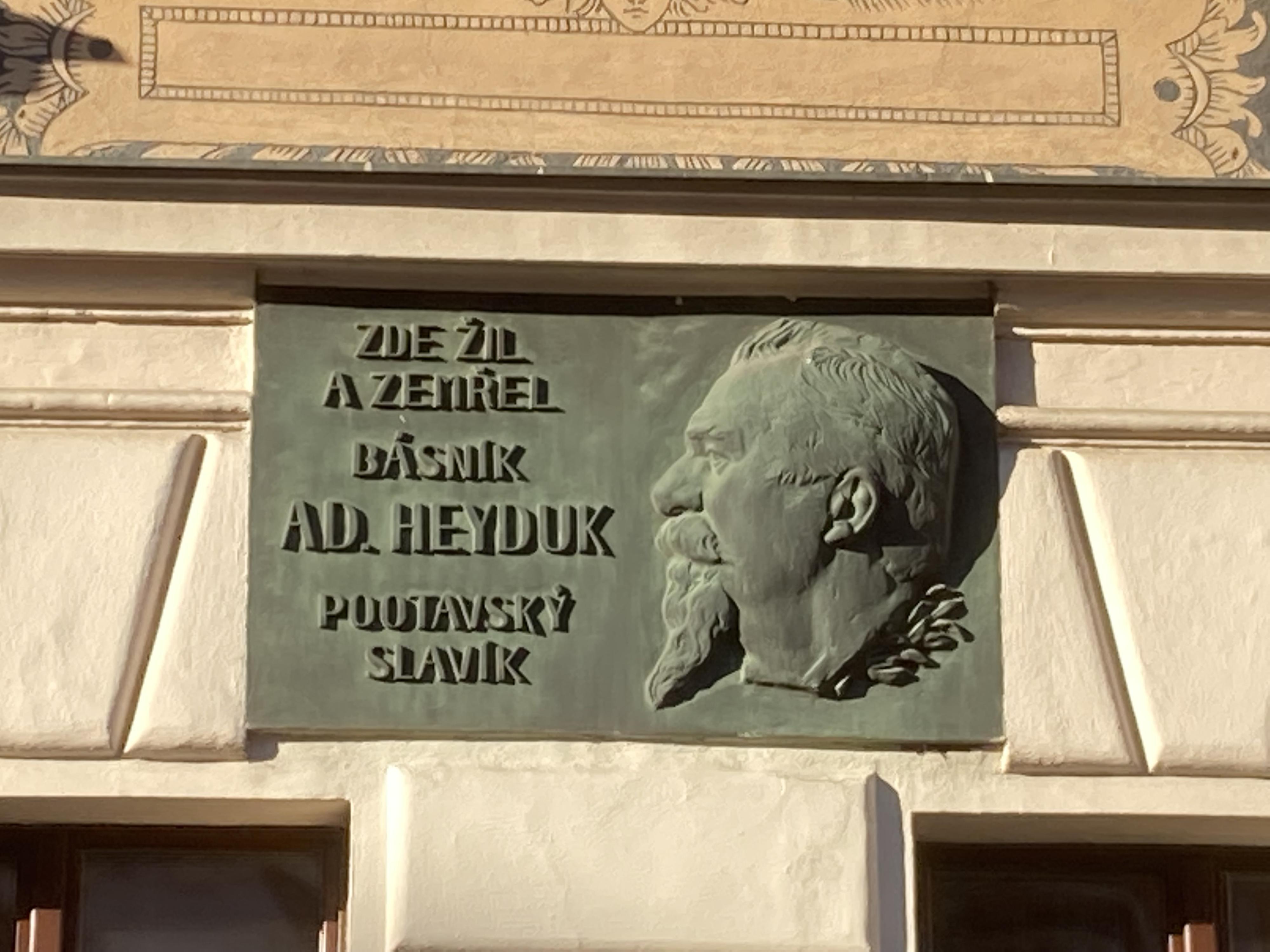 Památník Adolfa Heyduka foto 4