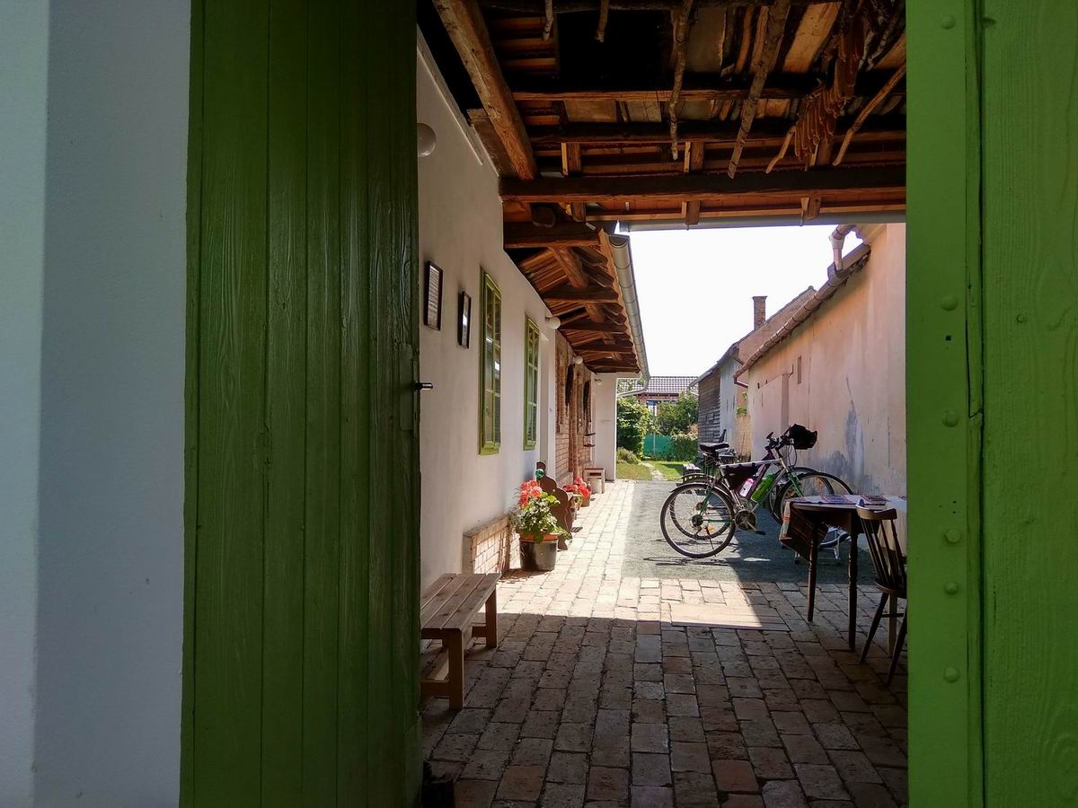 Chalupa - rodný dům Fanoša Mikuleckého foto 2