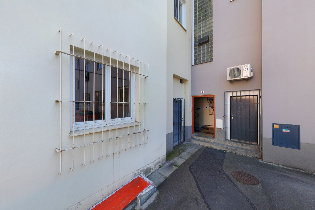 Potraviny večerka nám. Komenského foto 1