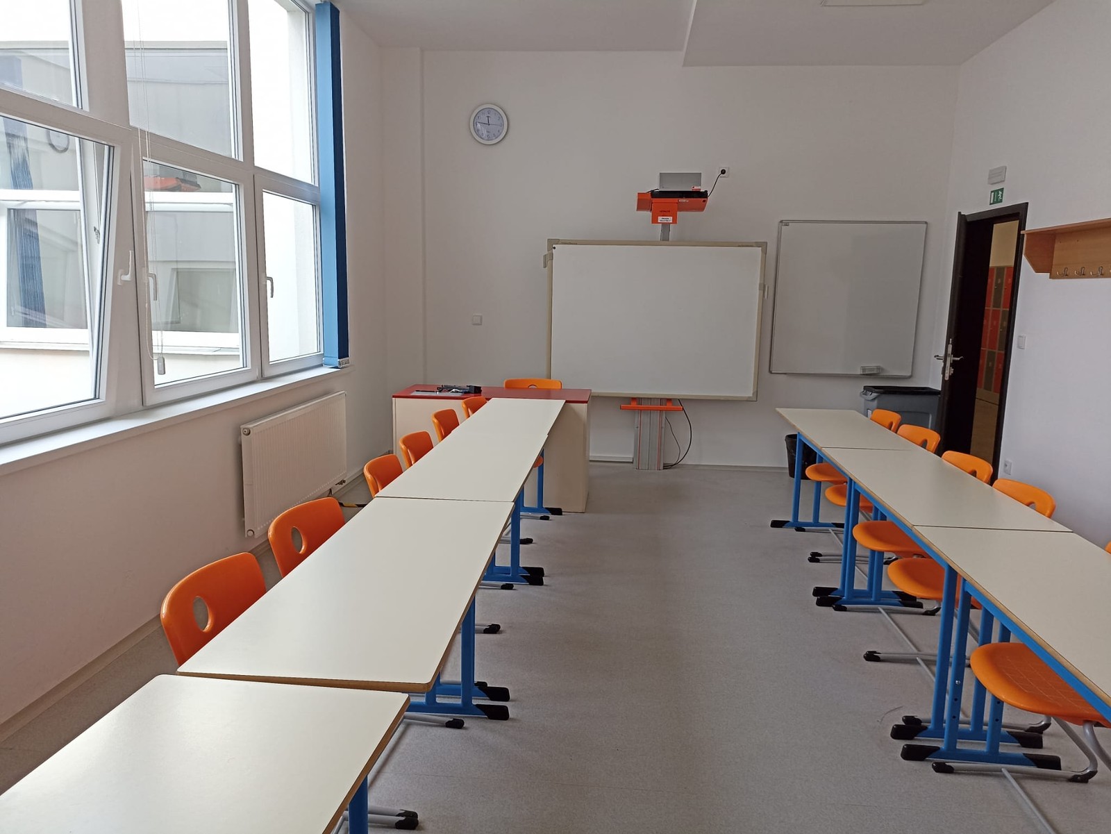 Anglo - německá obchodní akademie foto 3