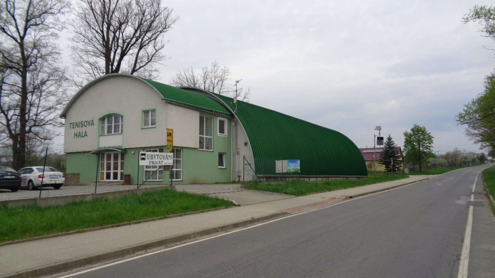 Tenisová hala Radouňka
