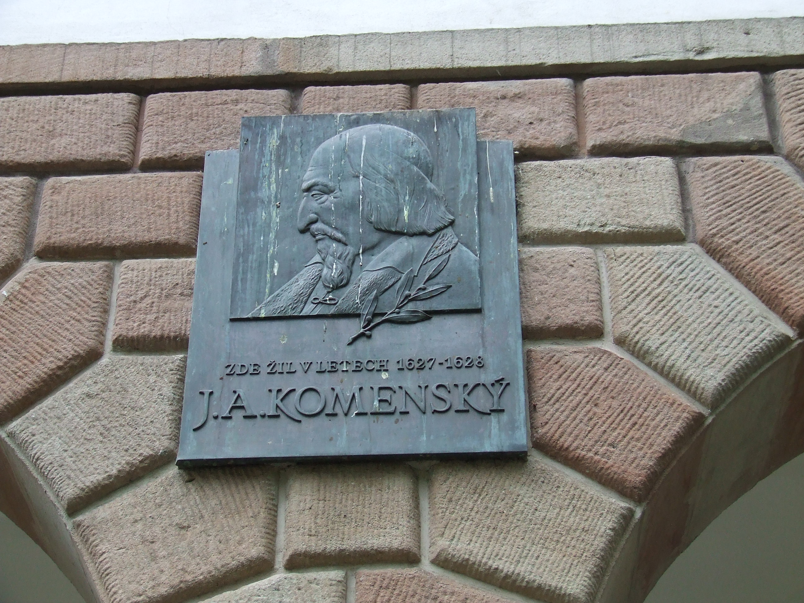 Památník Jana Amose Komenského foto 3