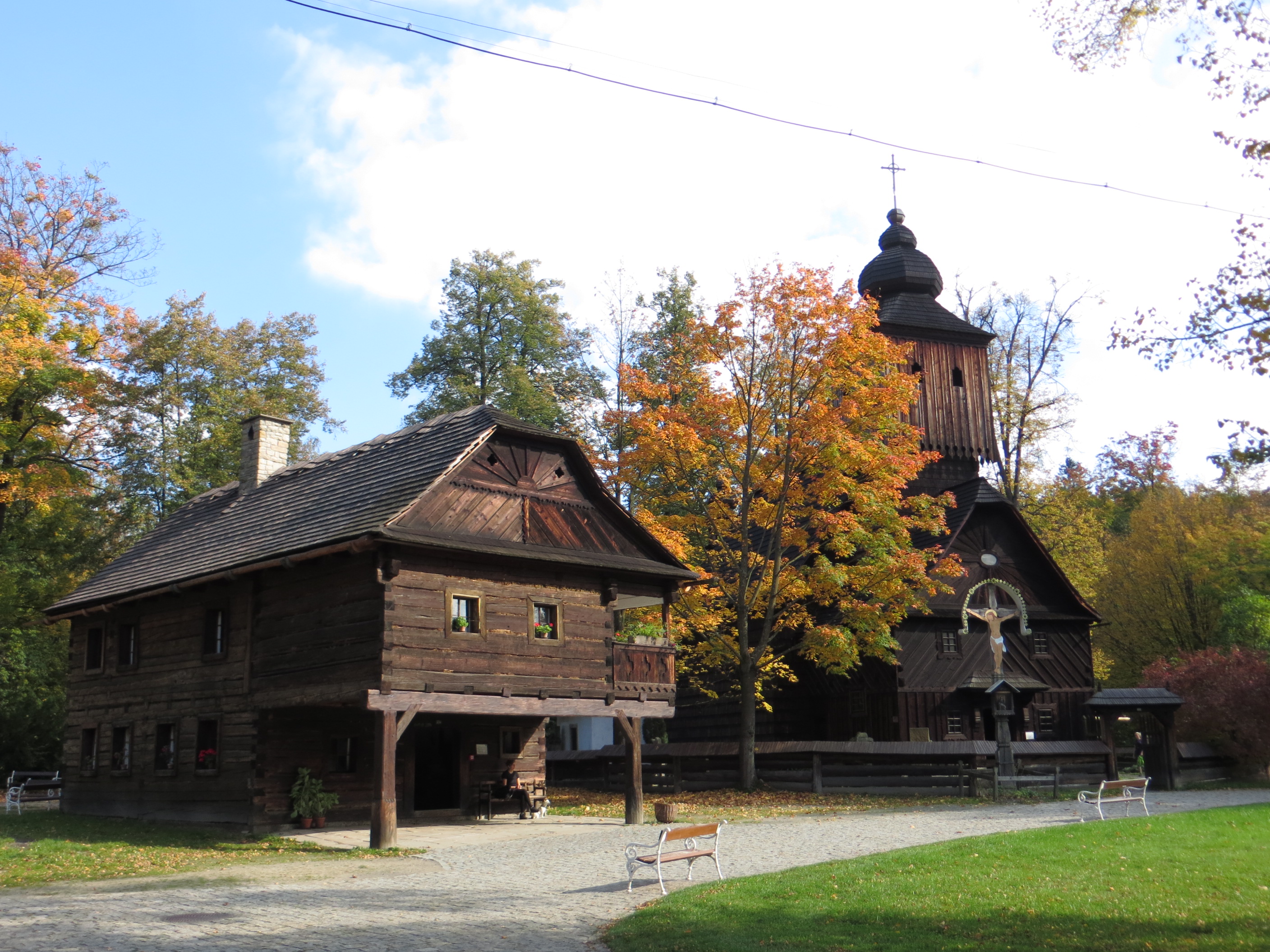 Valašské muzeum v přírodě - Dřevěné městečko foto 6