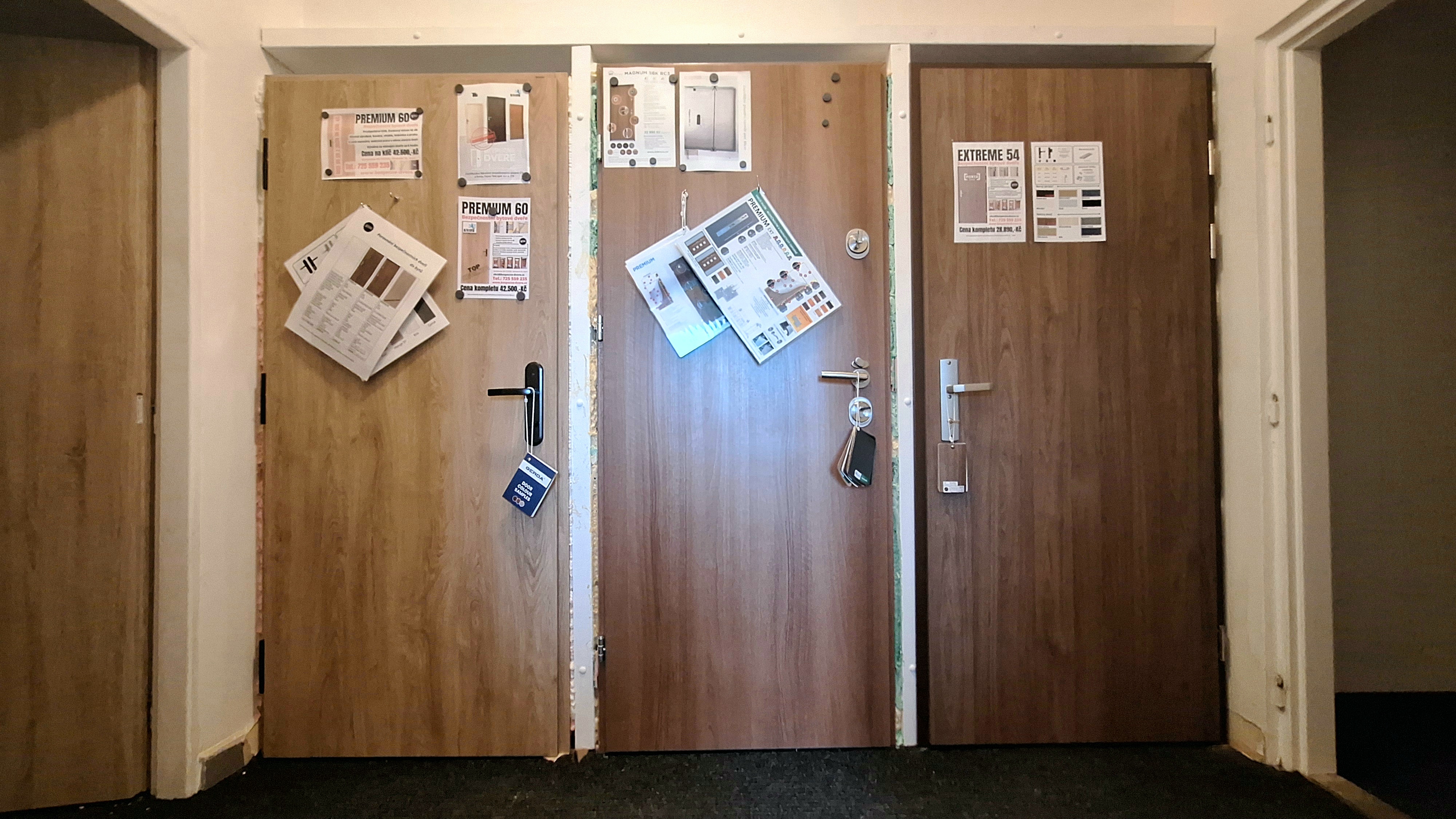 Bezpečné dveře CZ foto 1
